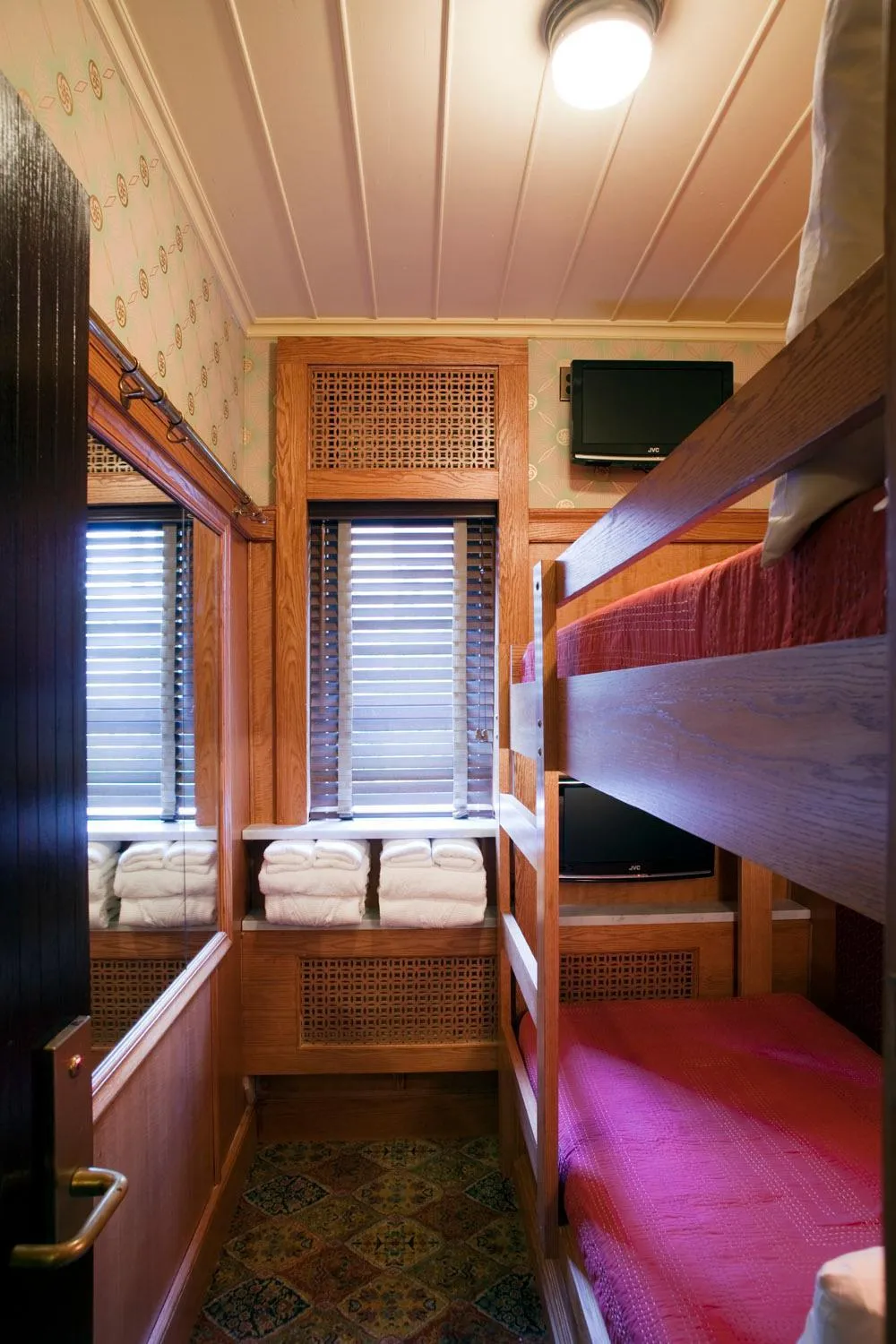 bunk bed, Bed in The Jane Hotel