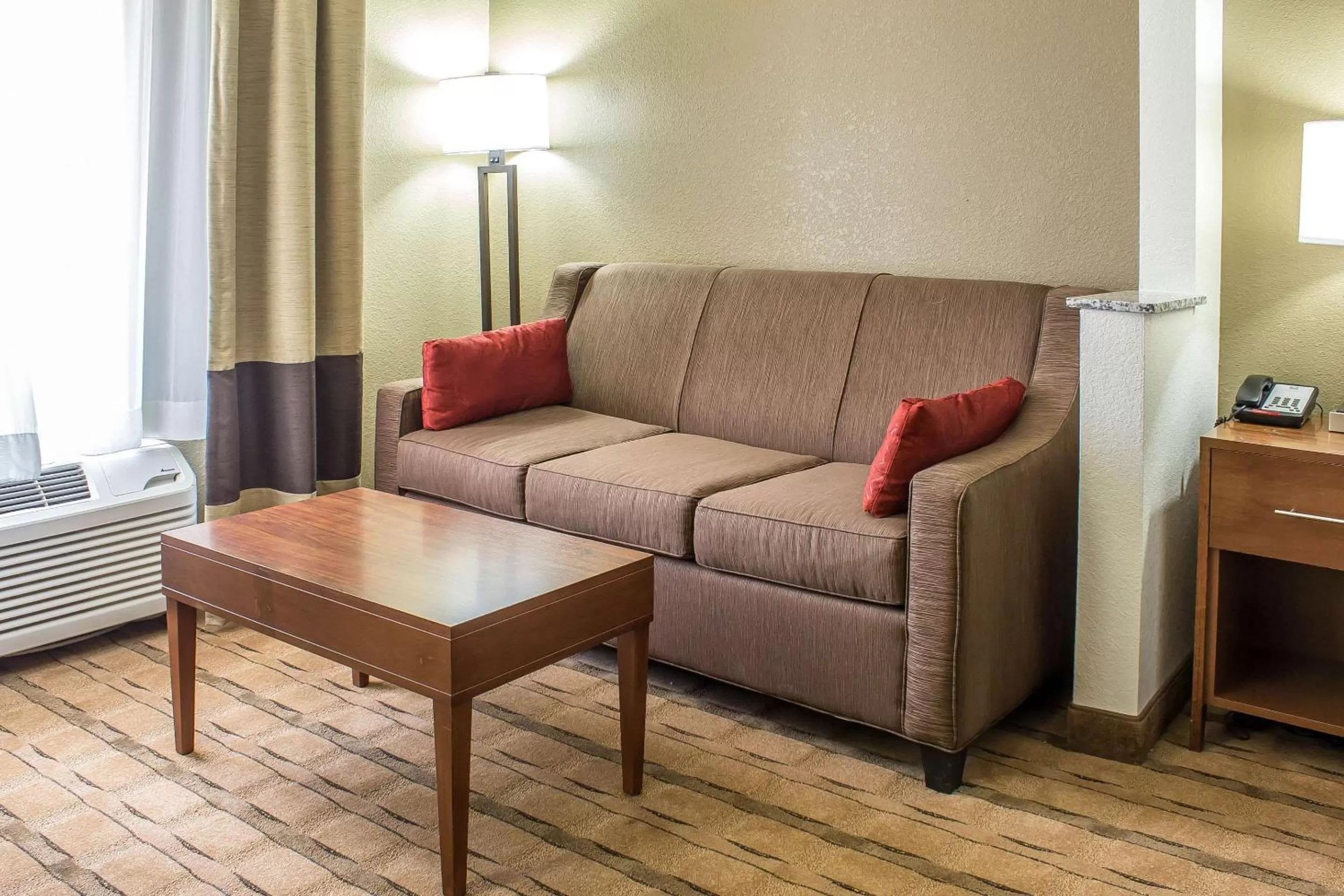 Photo of the whole room in Comfort Inn & Suites Cedar Rapids North - Collins Road