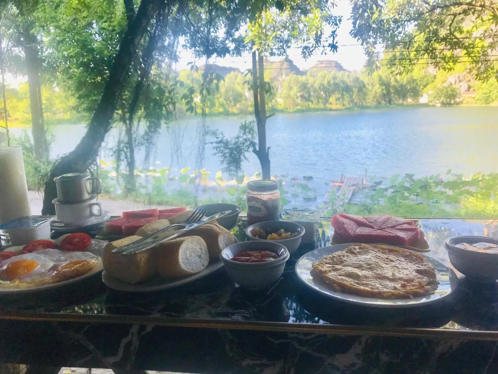 Food in Trang An Lotus Lake Homestay