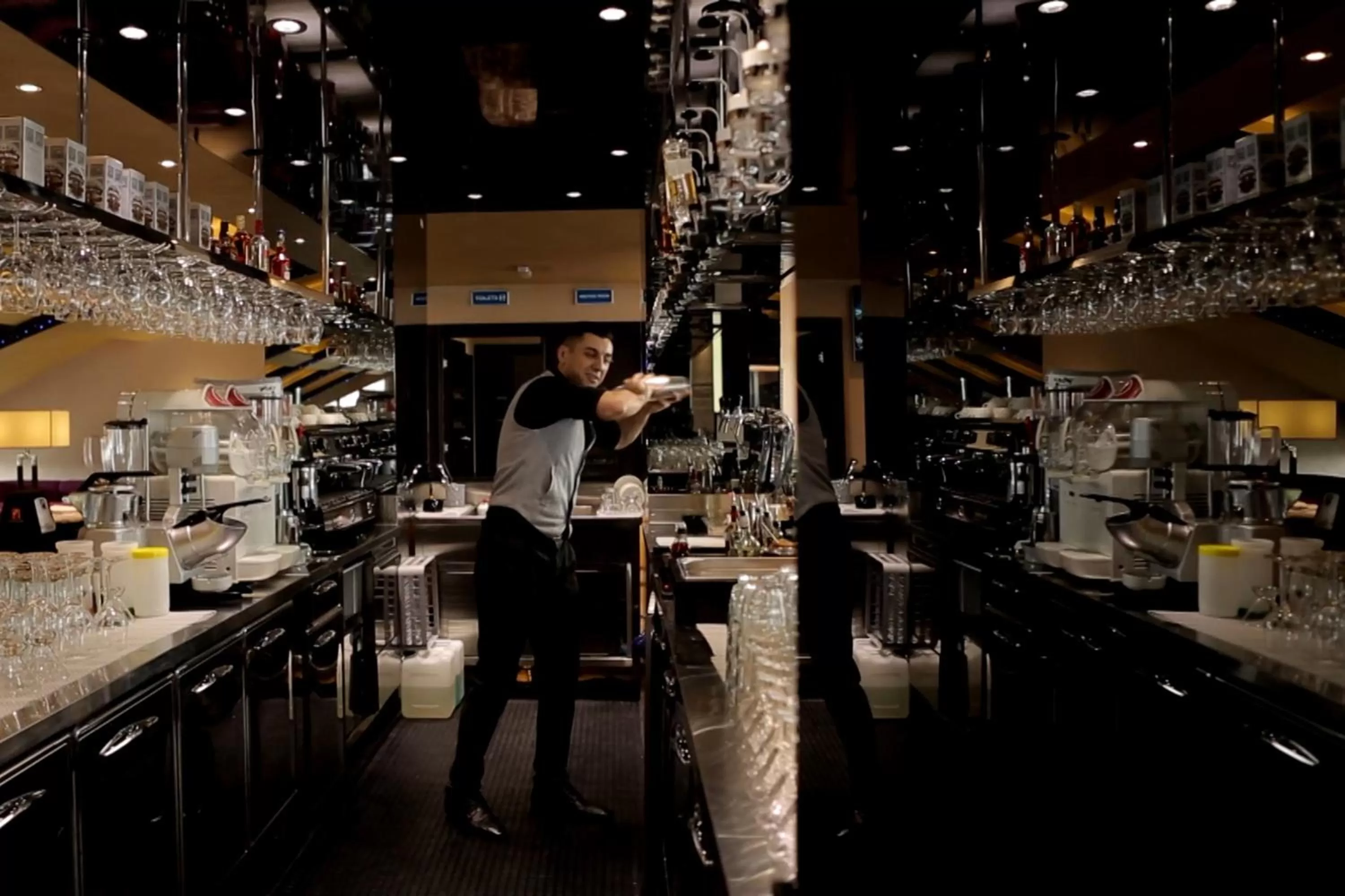 Lounge or bar, Restaurant/Places to Eat in Orbis Design Hotel & Spa