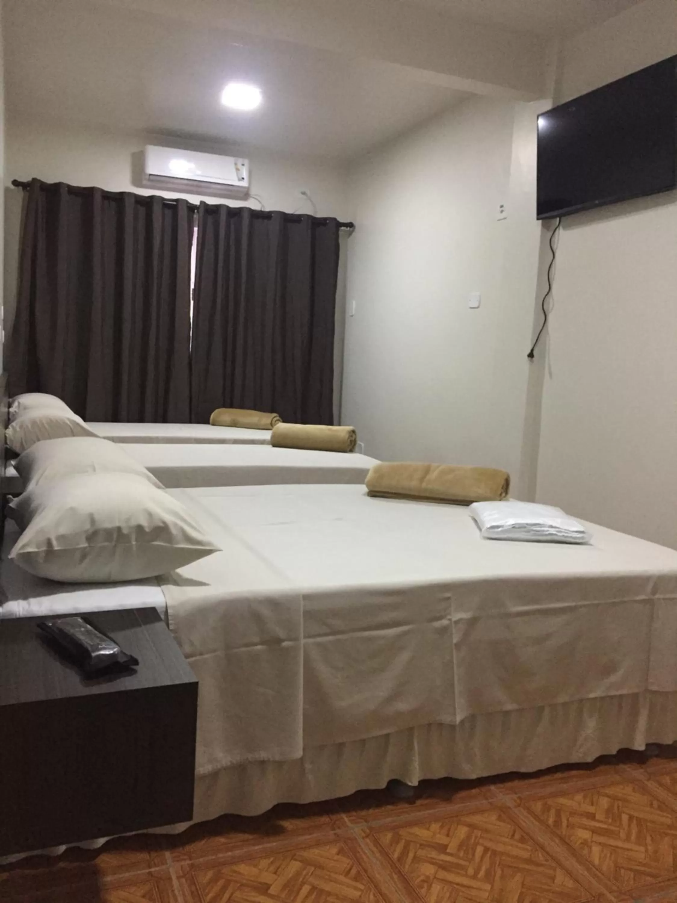 Bed in Hotel Paradizzo