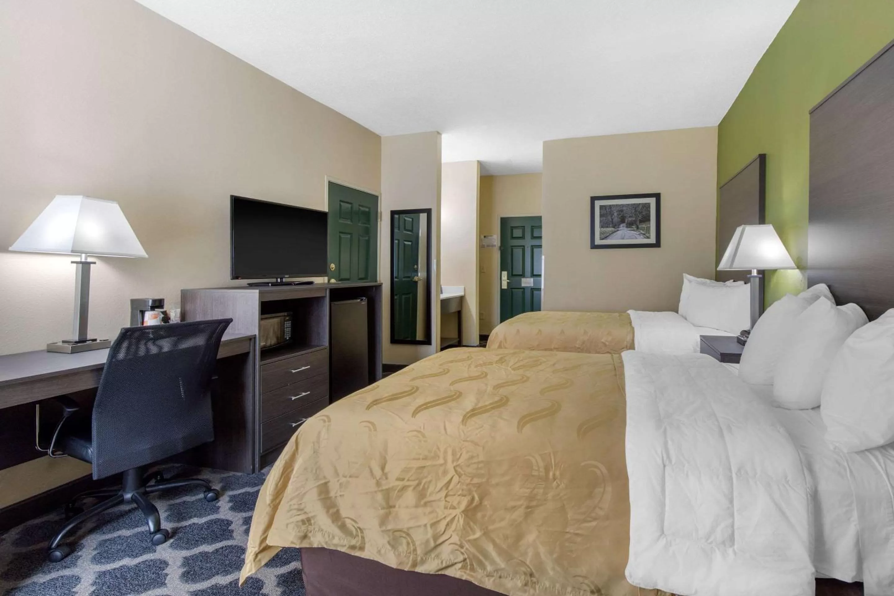 Photo of the whole room, Bed in Quality Inn Kingstree North