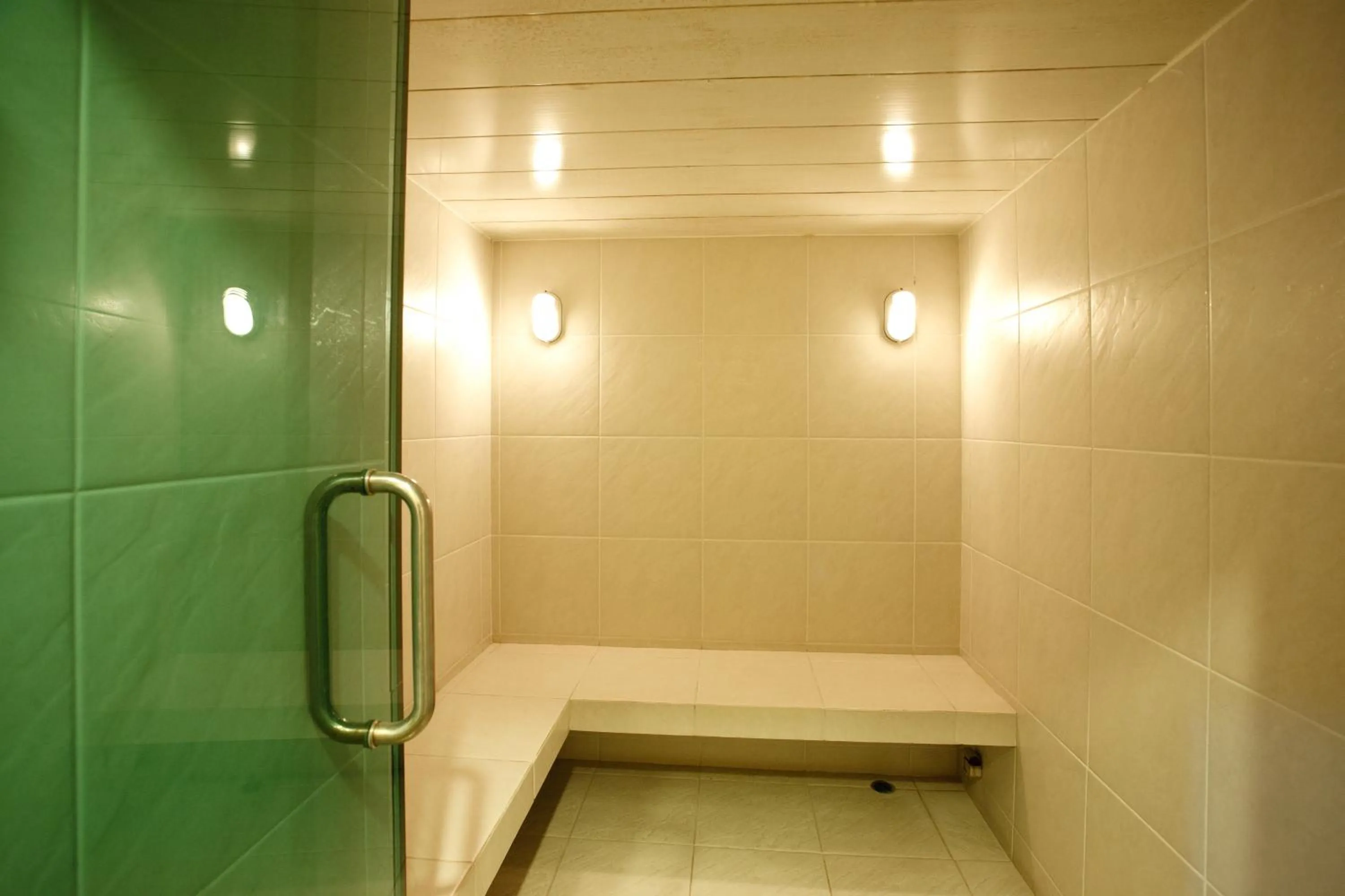 Spa and wellness centre/facilities in Chaidee Mansion