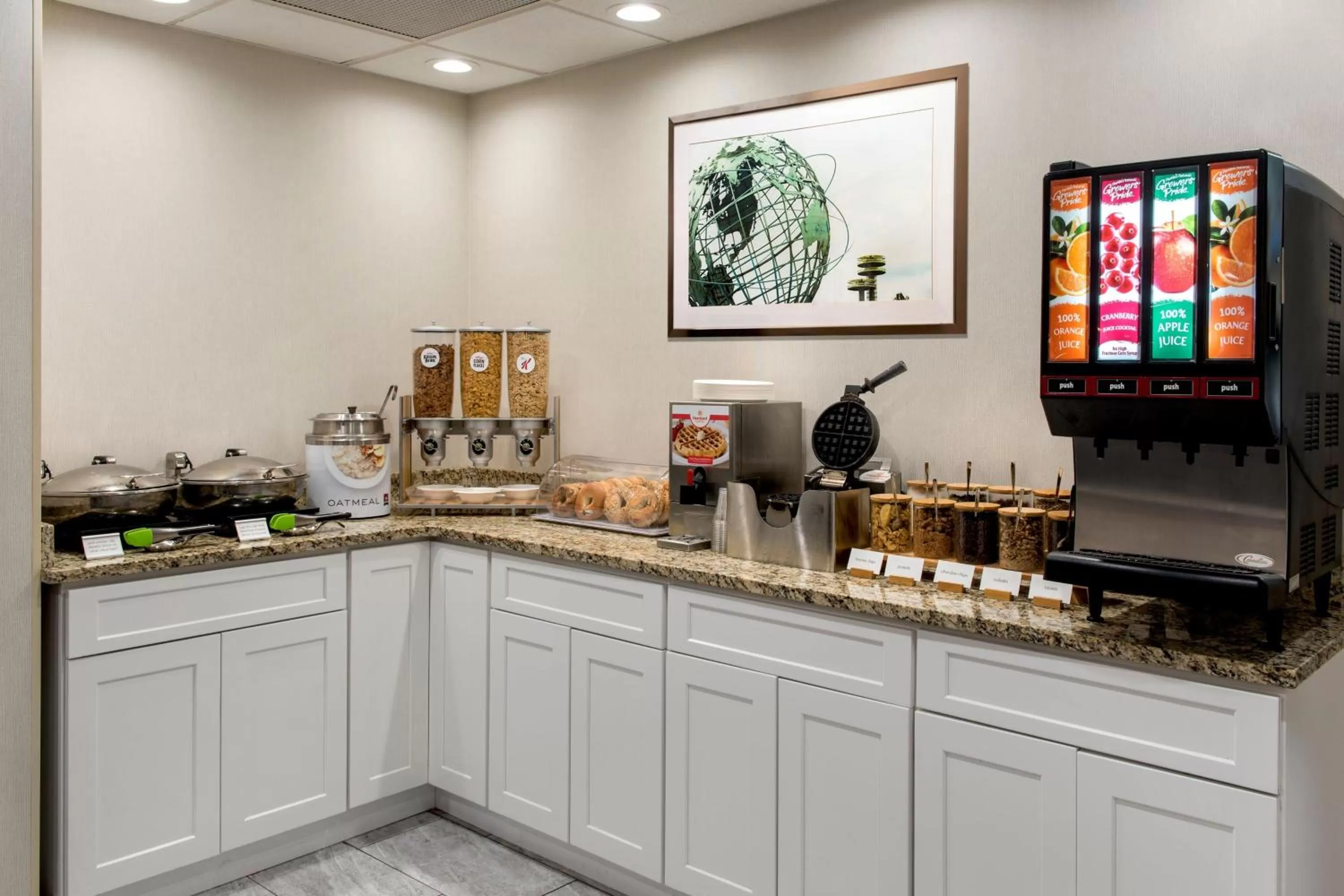 Breakfast in Fairfield Inn by Marriott New York LaGuardia Airport/Flushing