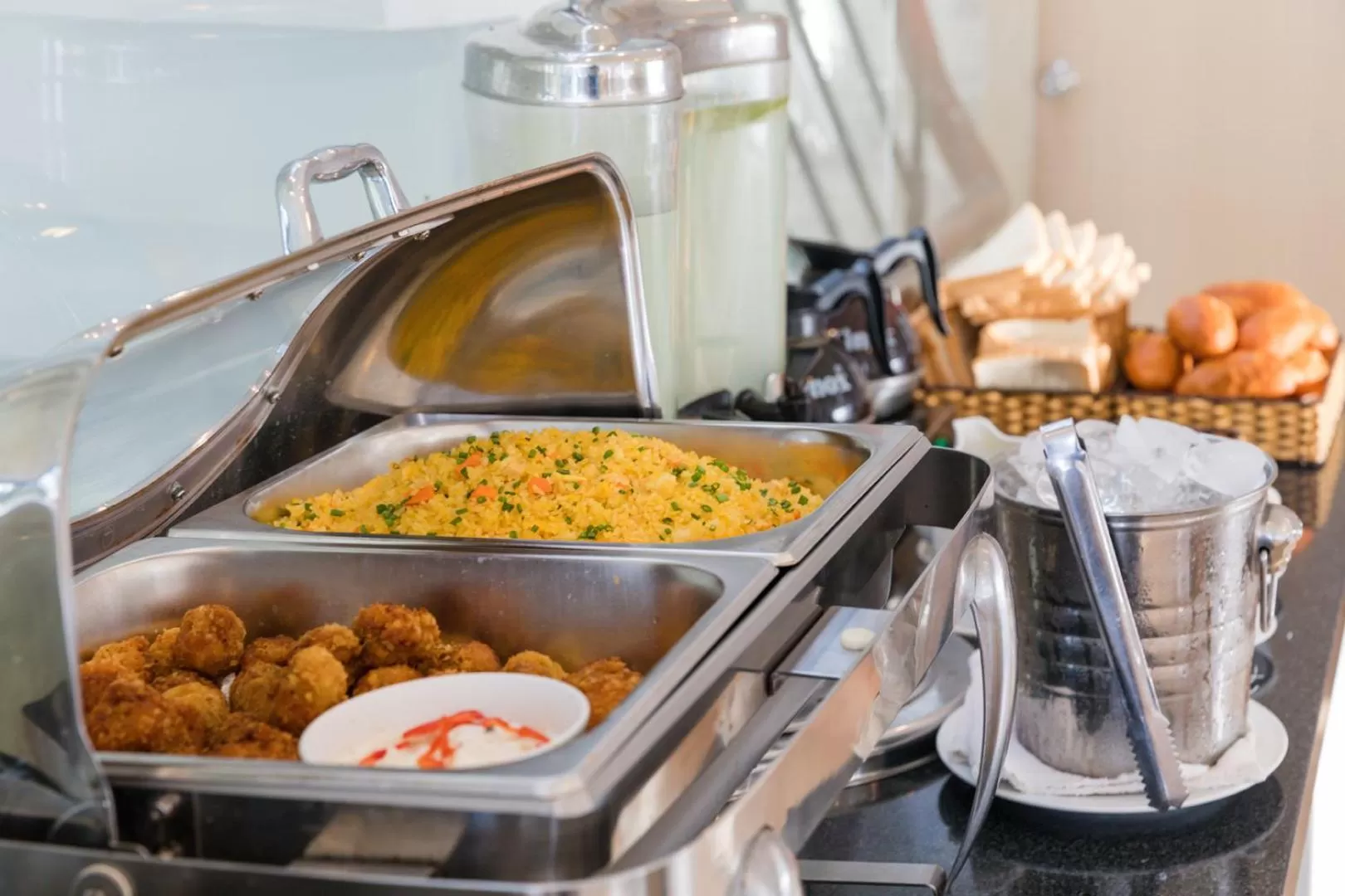 Food and drinks, Food in Love Hotel