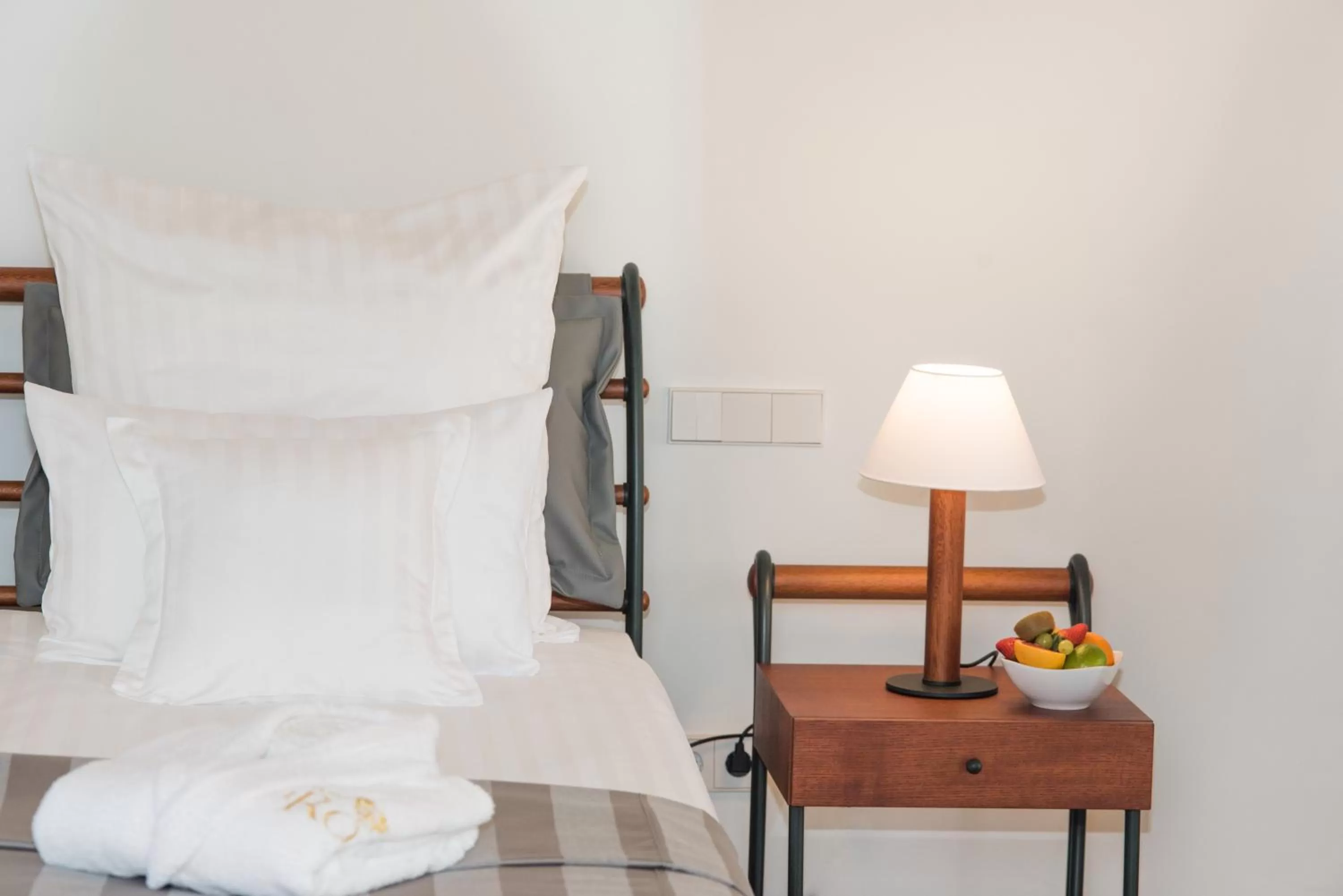 Decorative detail, Bed in Casa Font i Roig