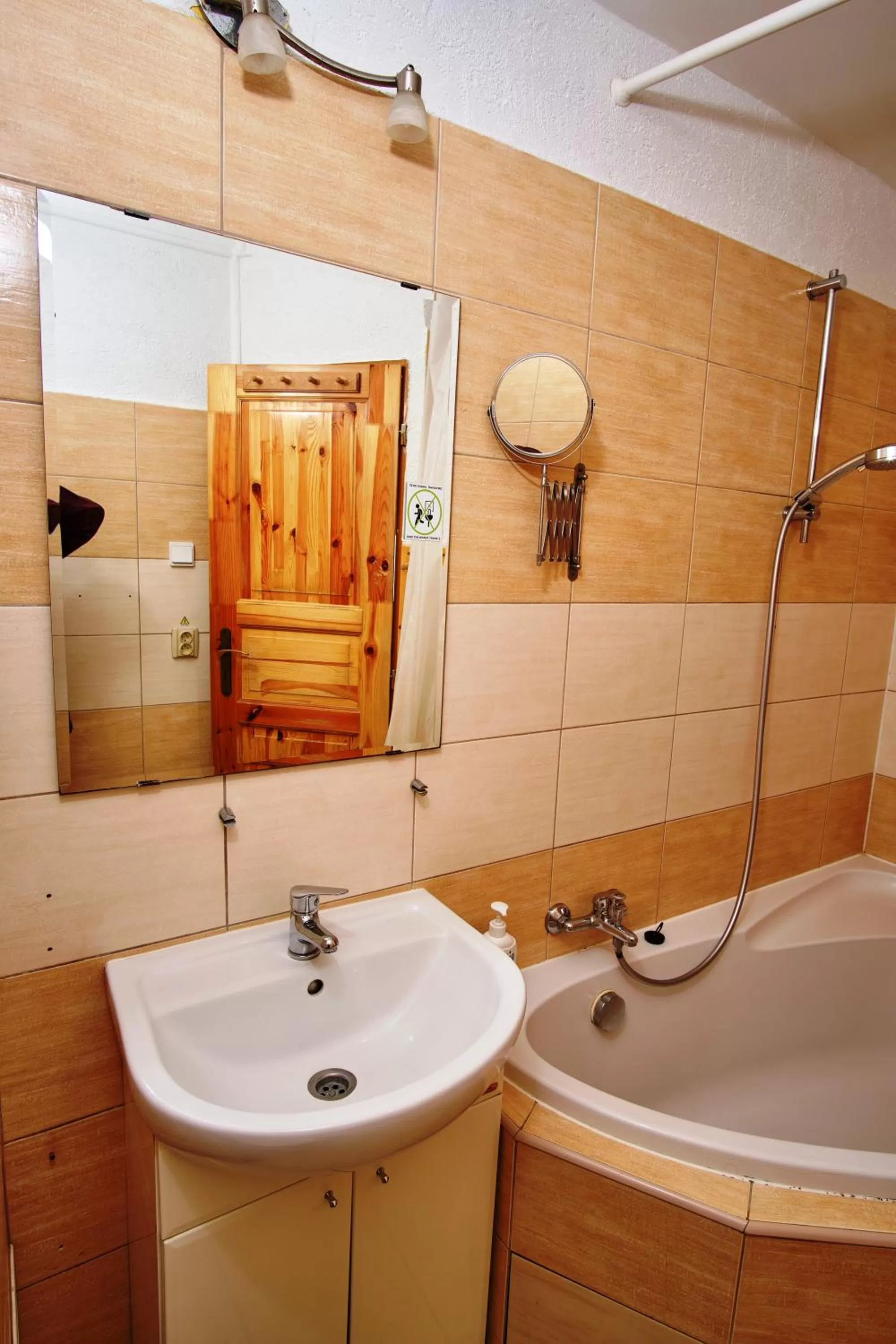 Bathroom in Spa & Pool Apartment Hotel - Restaurant VILLA IVICA
