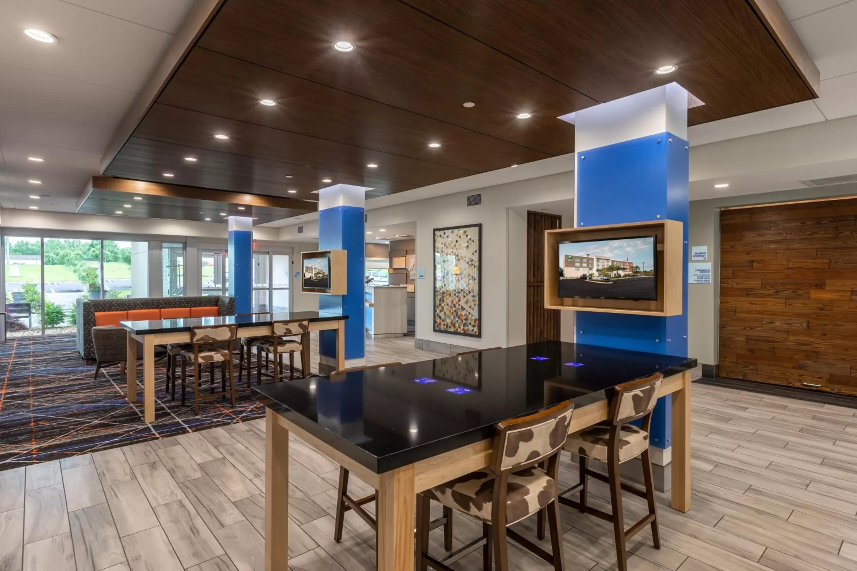 Property building in Holiday Inn Express & Suites Greenville S - Piedmont by IHG