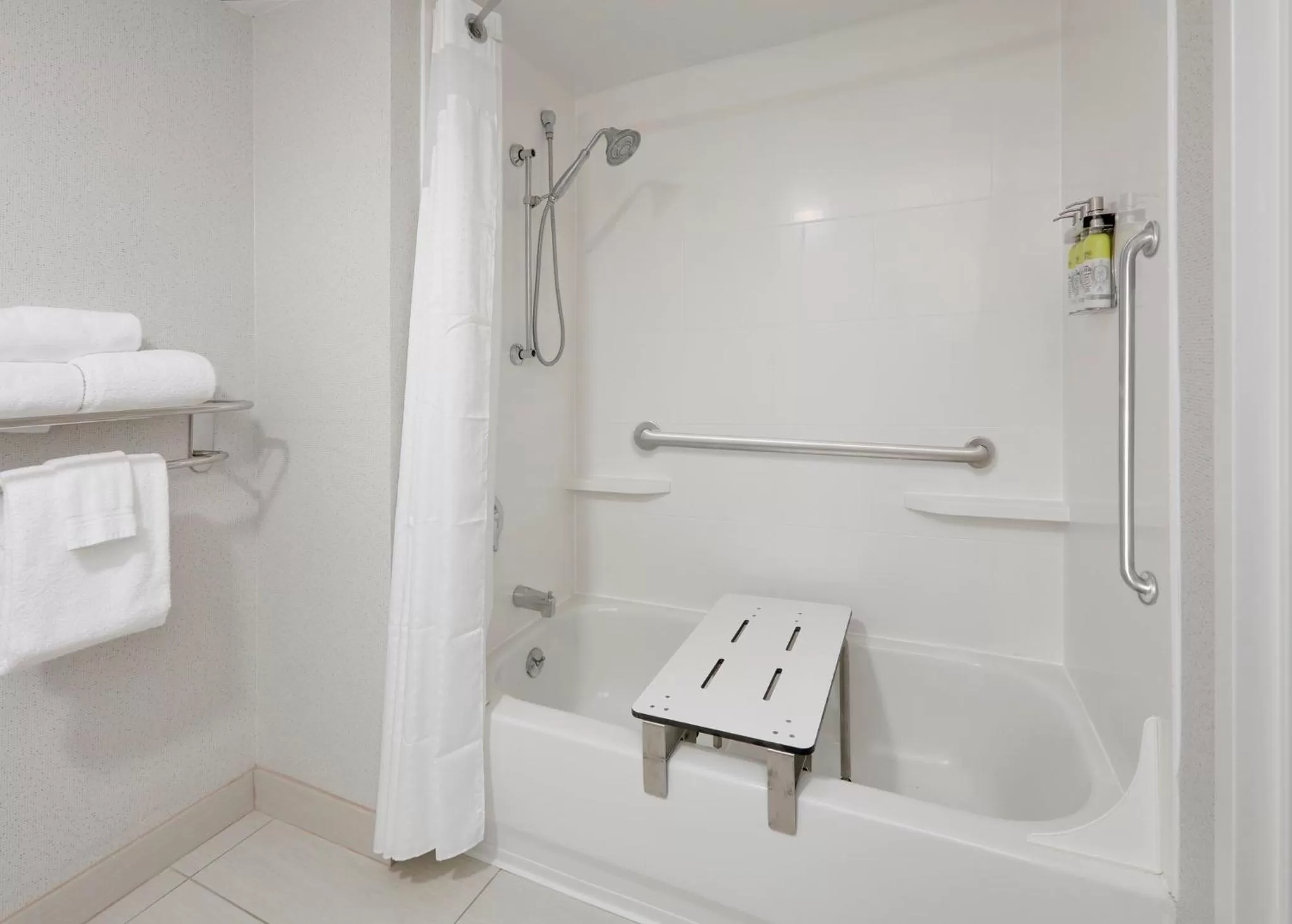 Bathroom in Holiday Inn Express & Suites Irving Conv Ctr - Las Colinas by IHG