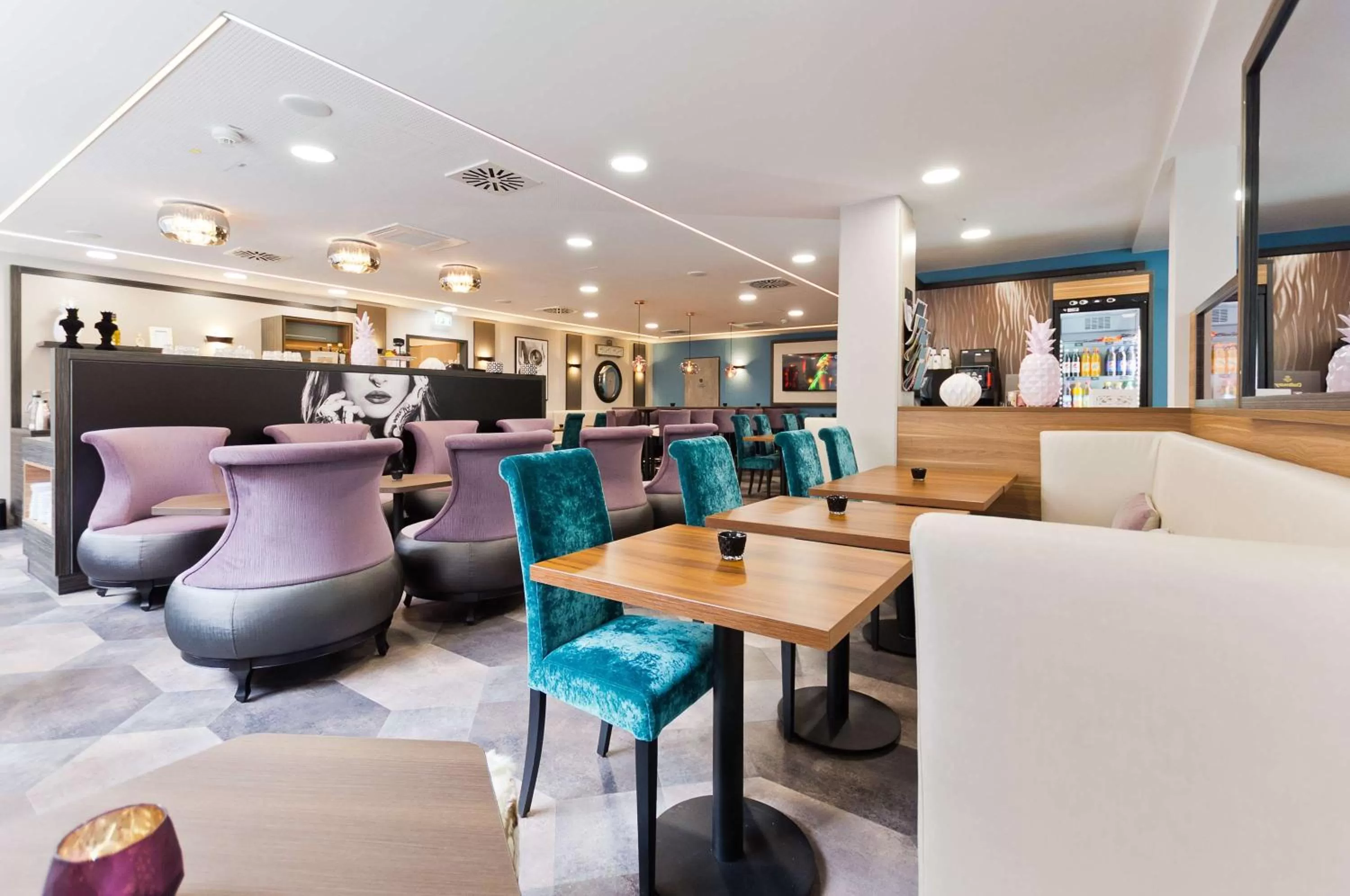 Breakfast in elaya hotel munich city