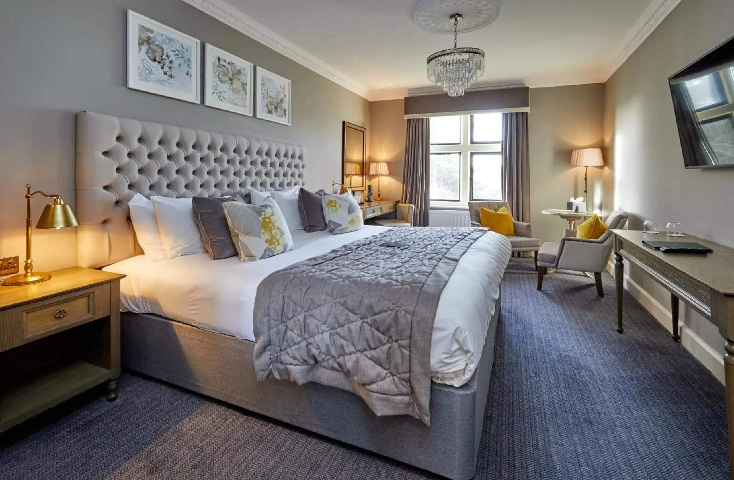 Double Room in Hoar Cross Hall Double Room in Hoar Cross Hall