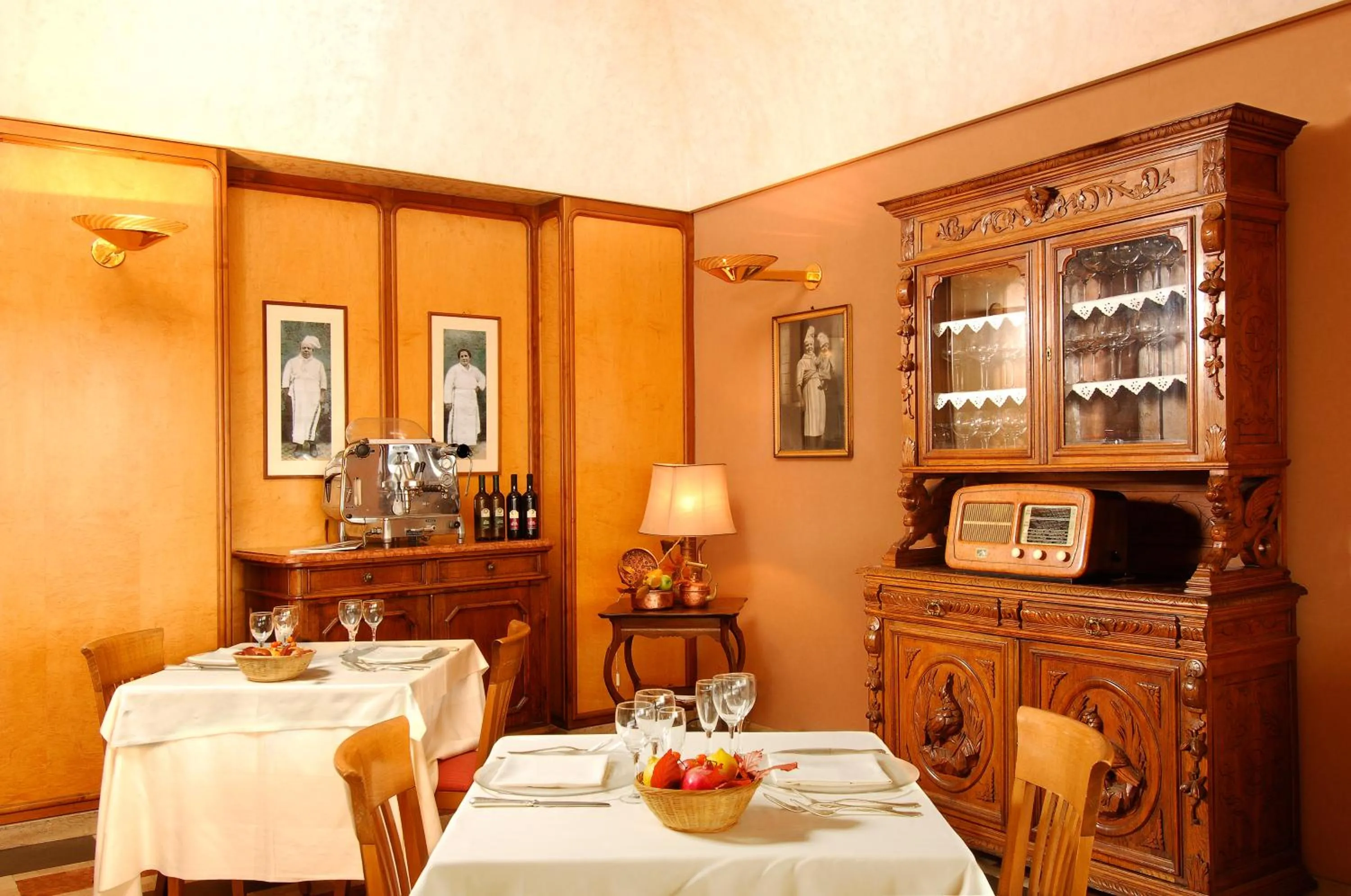 Restaurant/places to eat in Hotel Cacciani