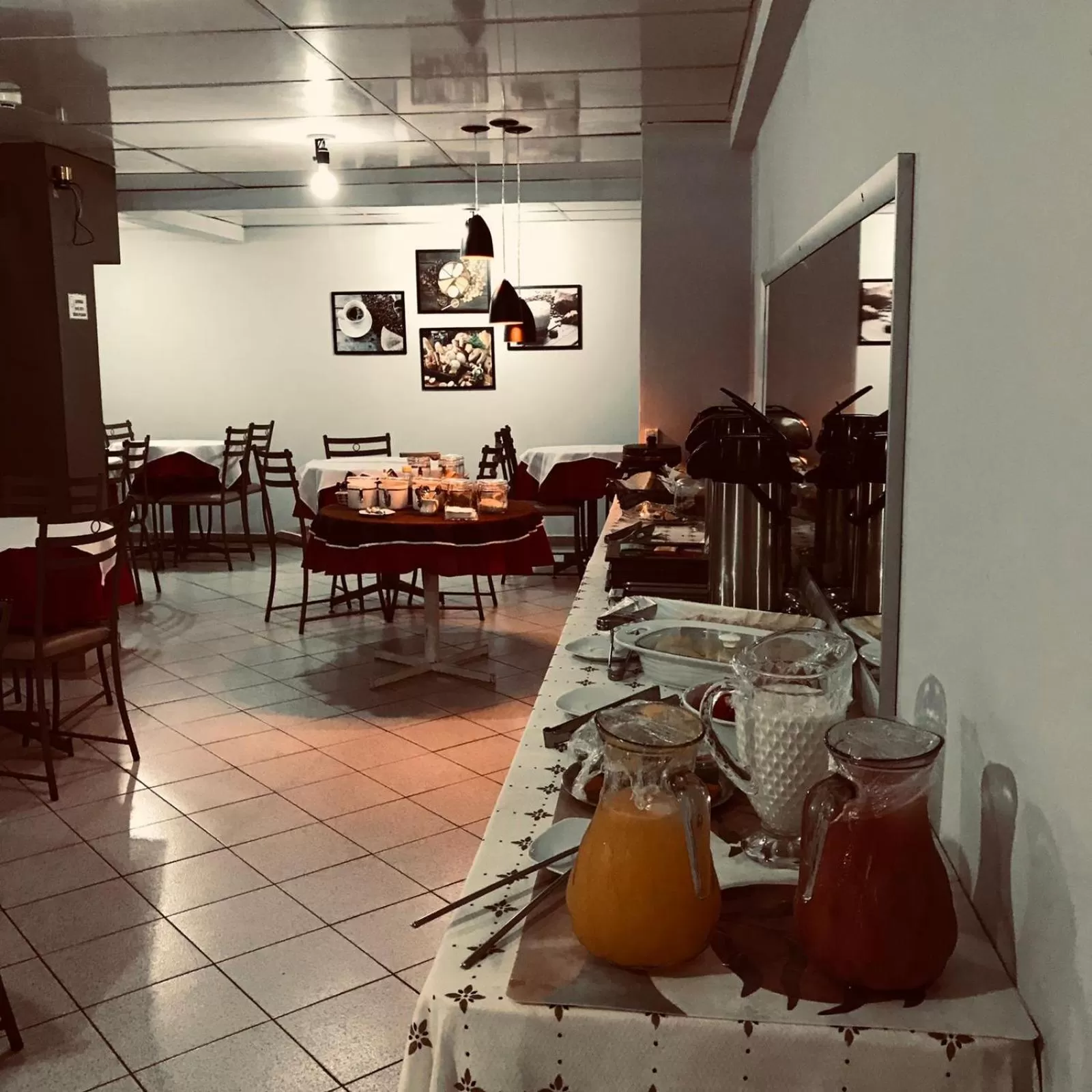 Breakfast, Restaurant/Places to Eat in Hotel Alfa de Bauru Ltda