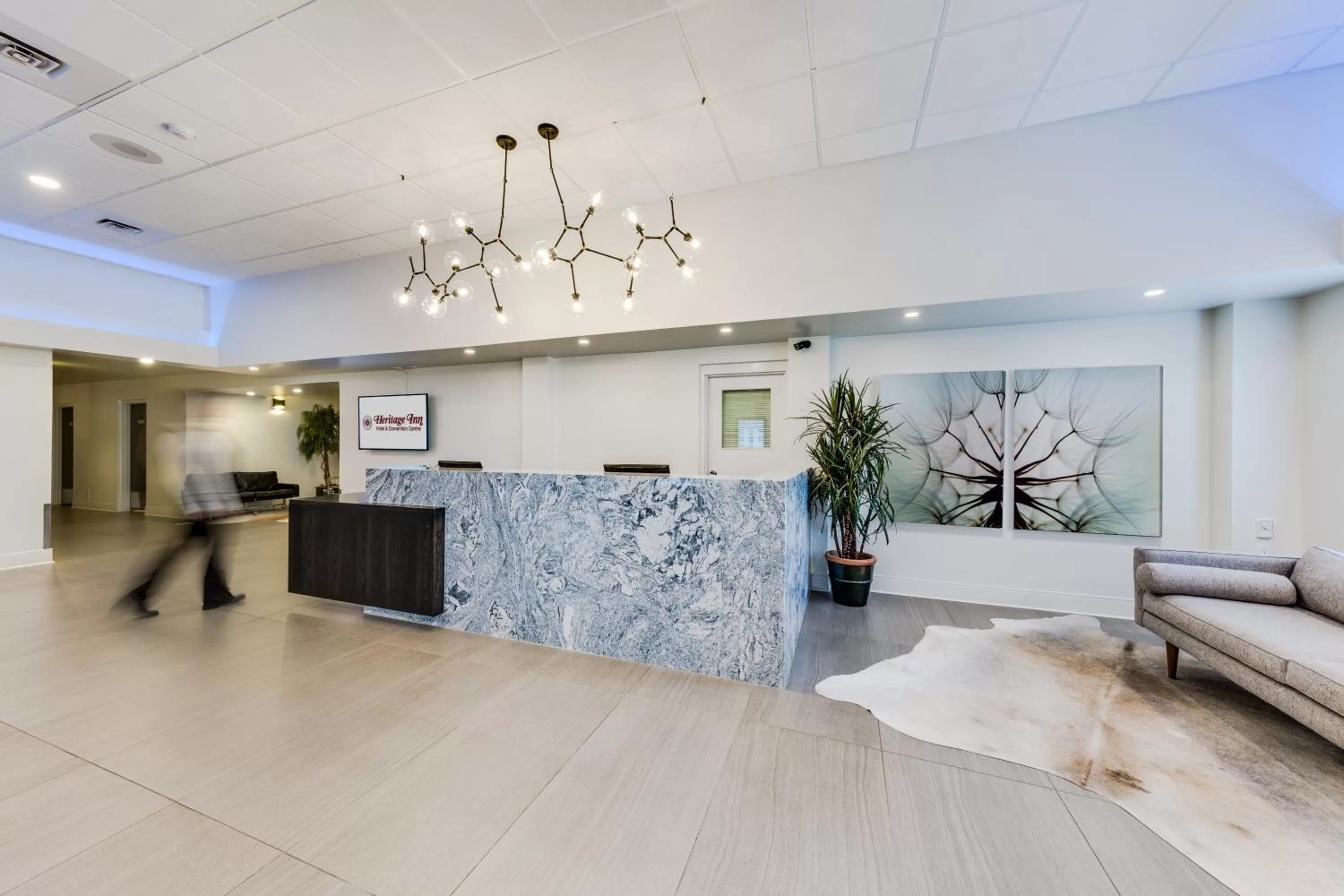 Lobby or reception in Heritage Inn Hotel & Convention Centre - Brooks