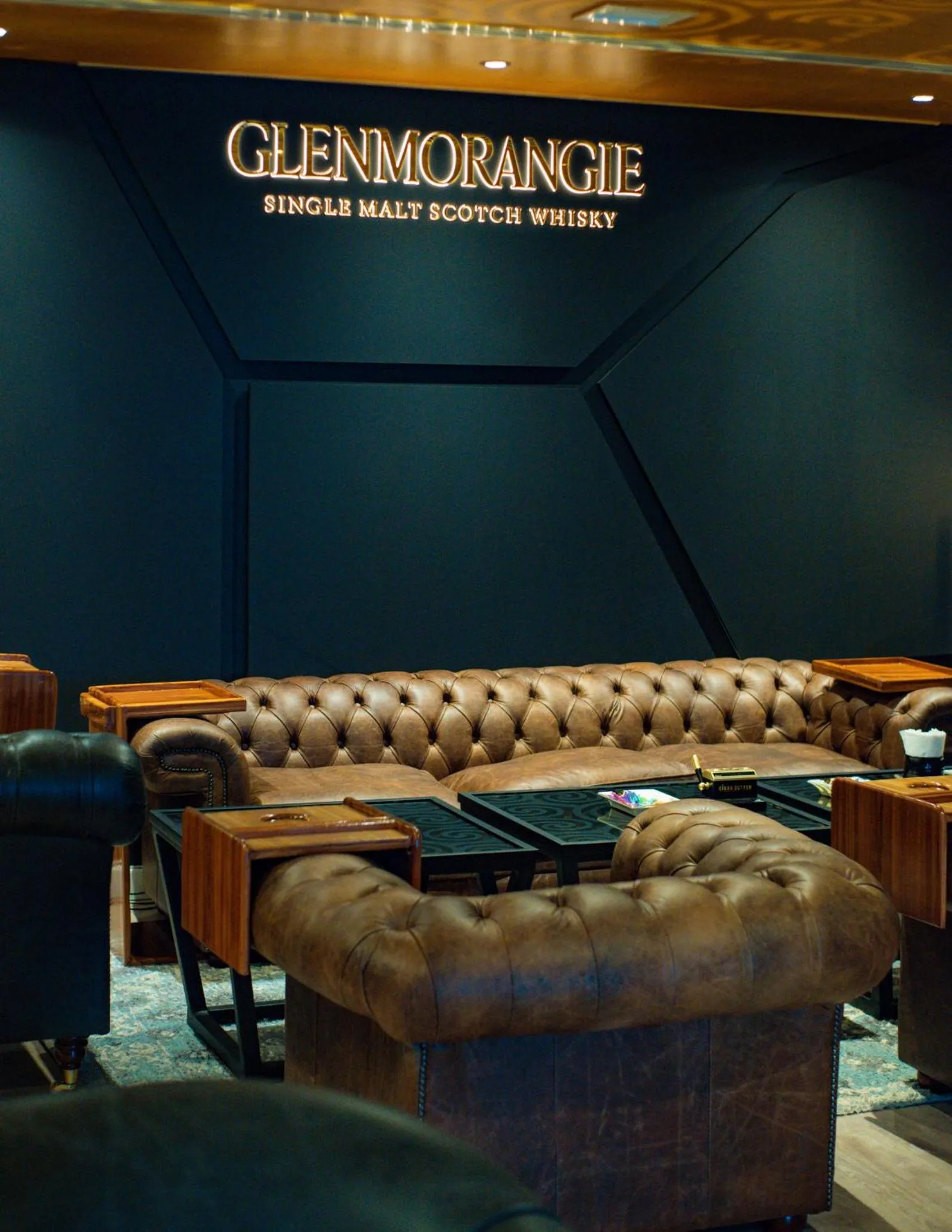 Restaurant/places to eat in Johari Rotana