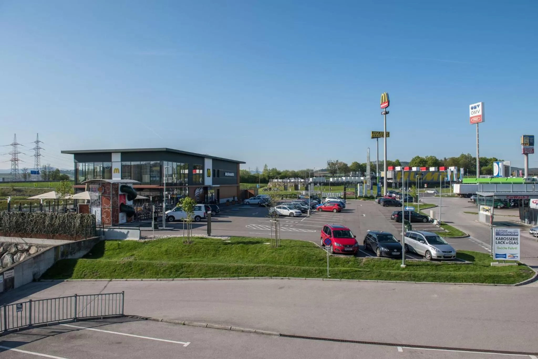 Property building in Sleepin Premium Motel Loosdorf