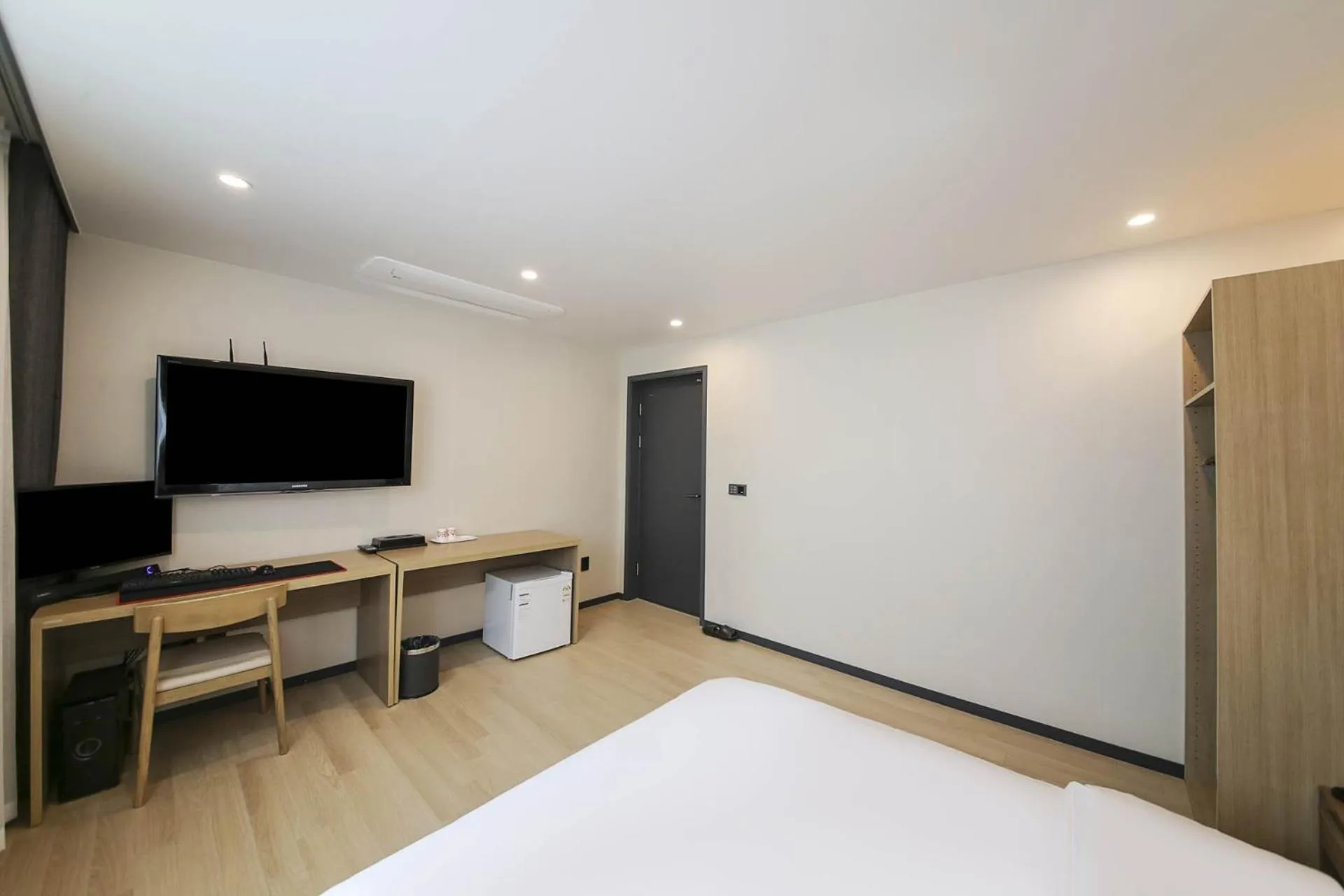 Bed in Benikea hotel