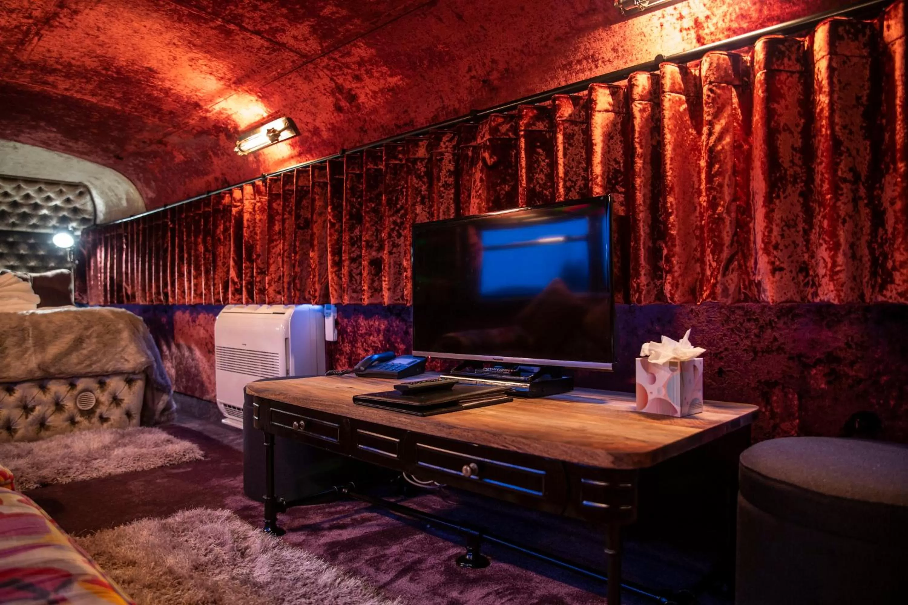 TV and multimedia in South Causey Inn