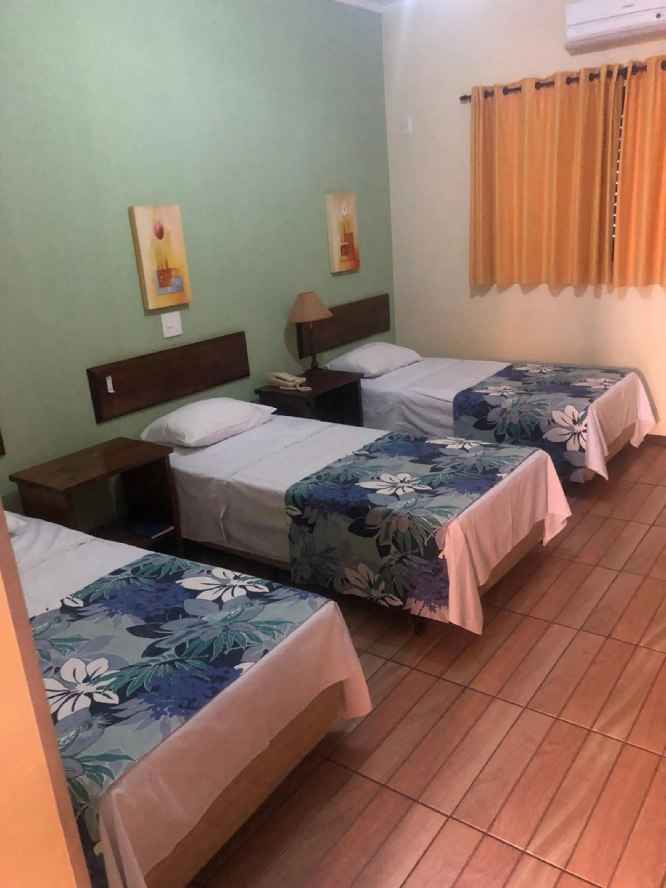 Bed in Mariá Plaza Hotel