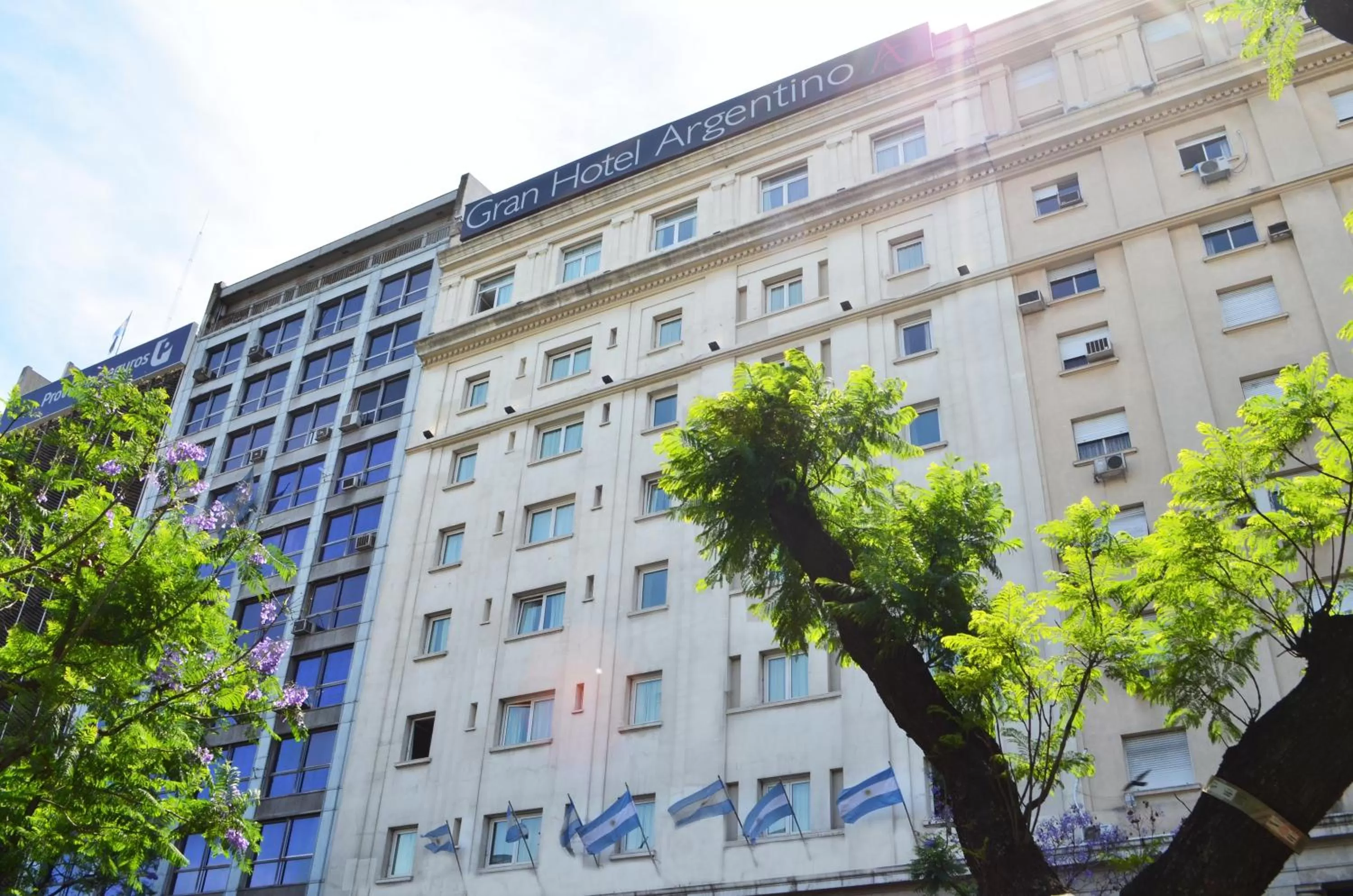 Facade/entrance in Gran Hotel Argentino