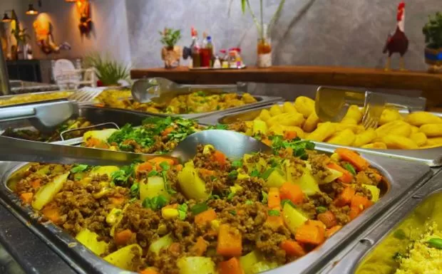 Restaurant/places to eat in Pousada Jovimar