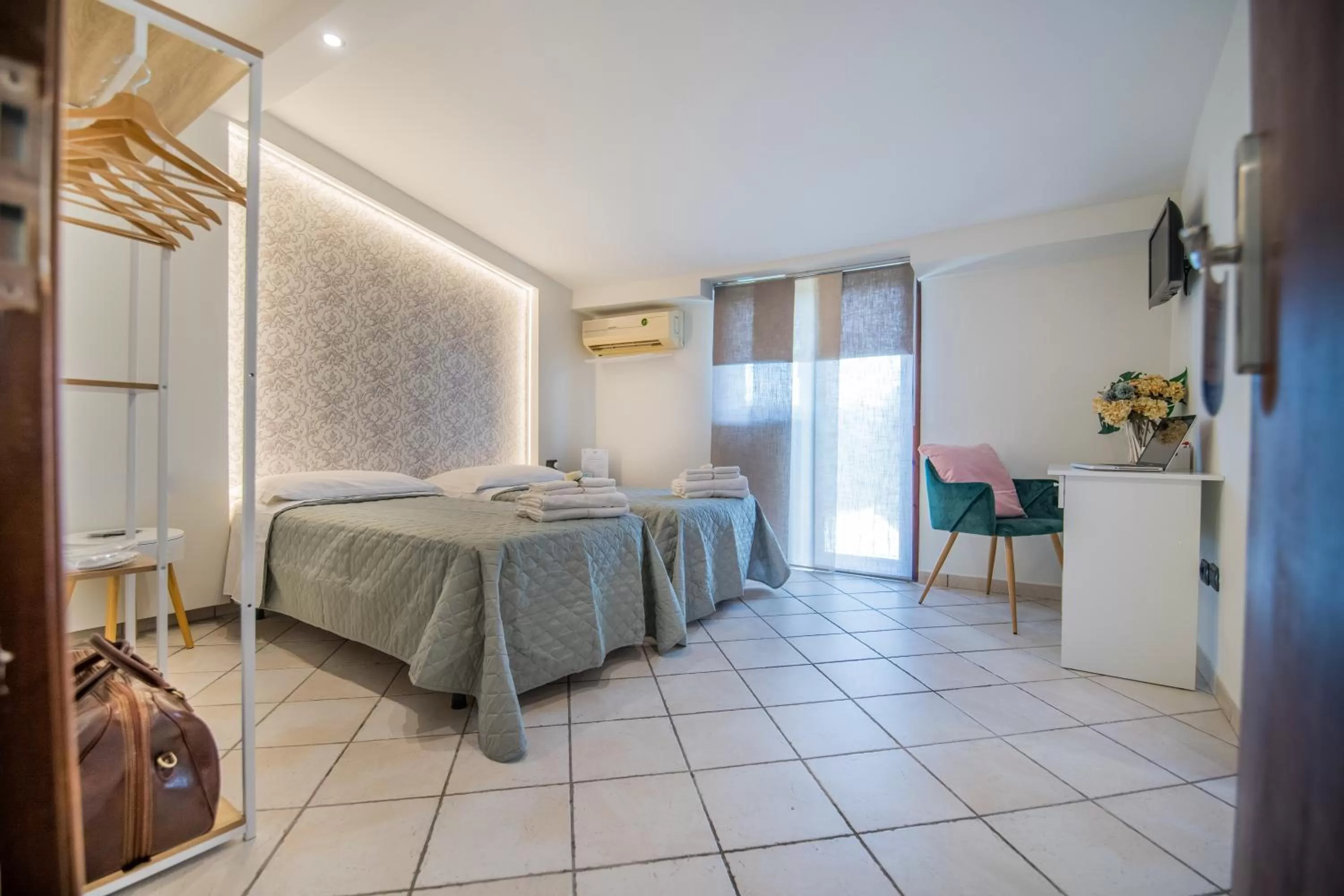 Photo of the whole room, Bed in Villa Rocla guest house Pompei