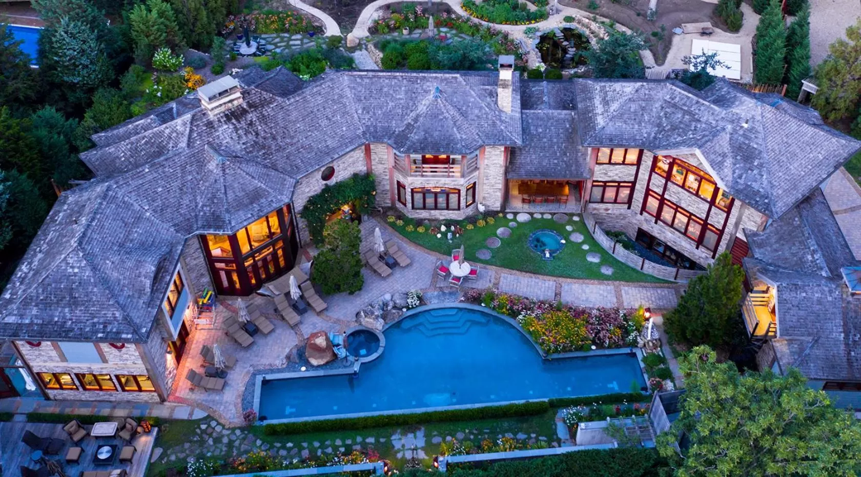 Bird's-eye View in East Hampton Art House Bed and Breakfast