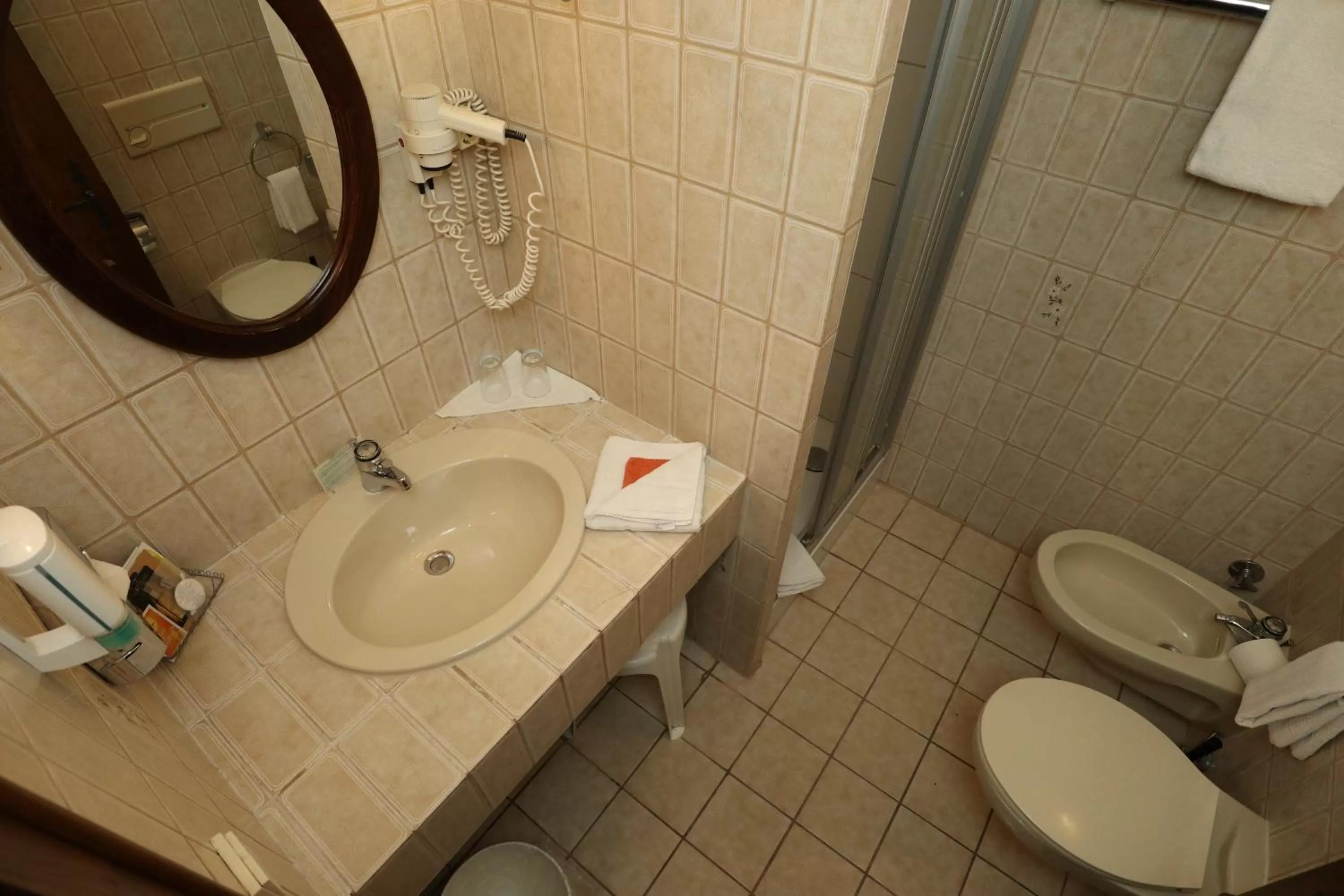 Shower in Schwarzwaldhotel Stollen