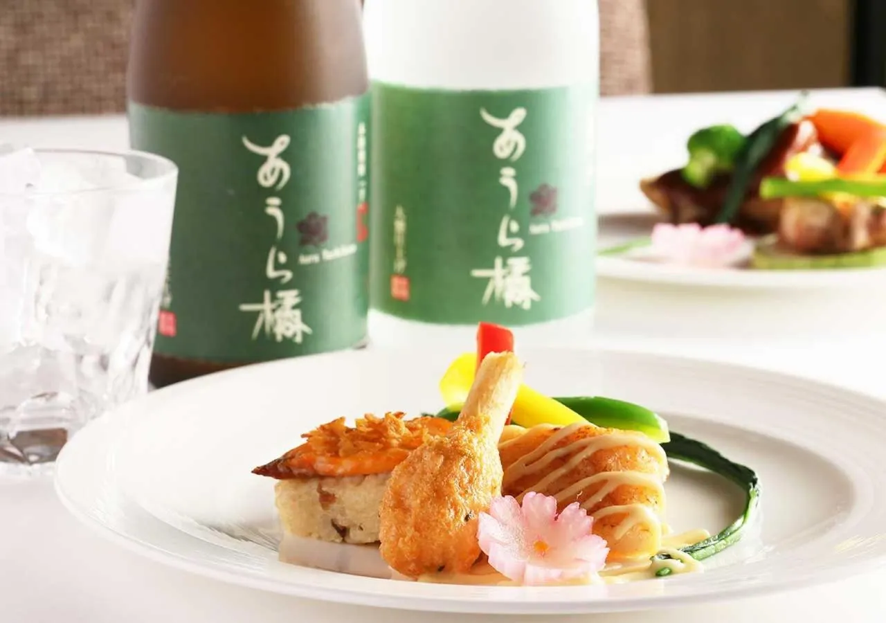 Food close-up in Aura Tachibana