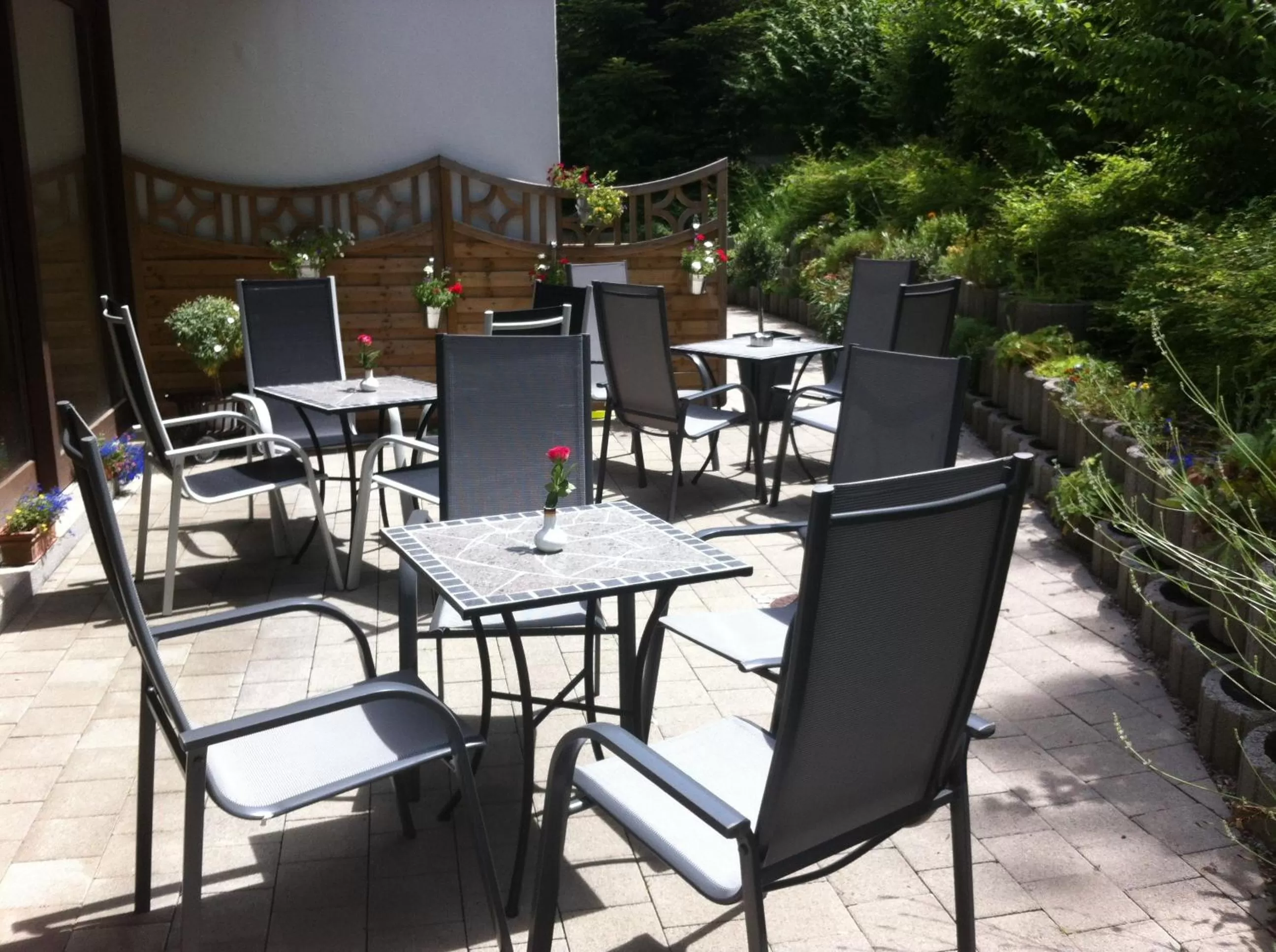 Patio in Hotel Quellenhof - Self-Check-in