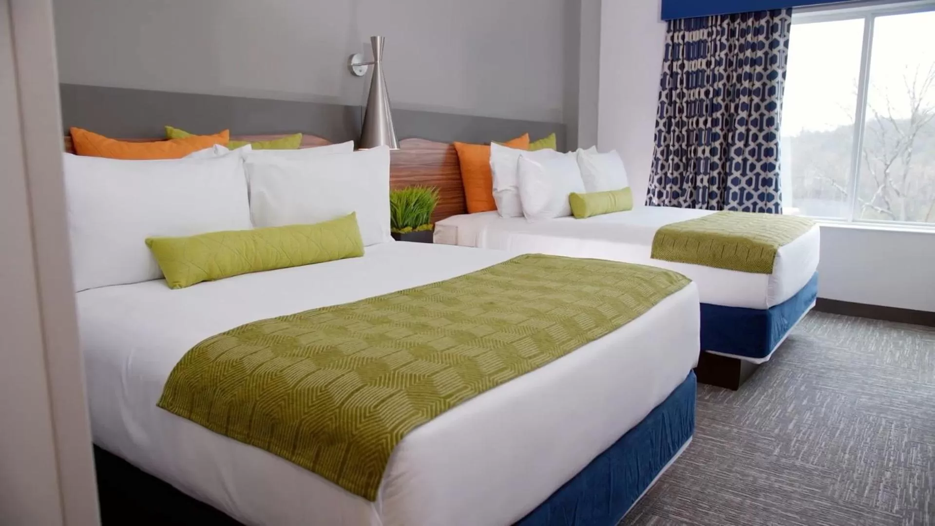 Bedroom, Bed in The Kartrite Resort and Indoor Waterpark