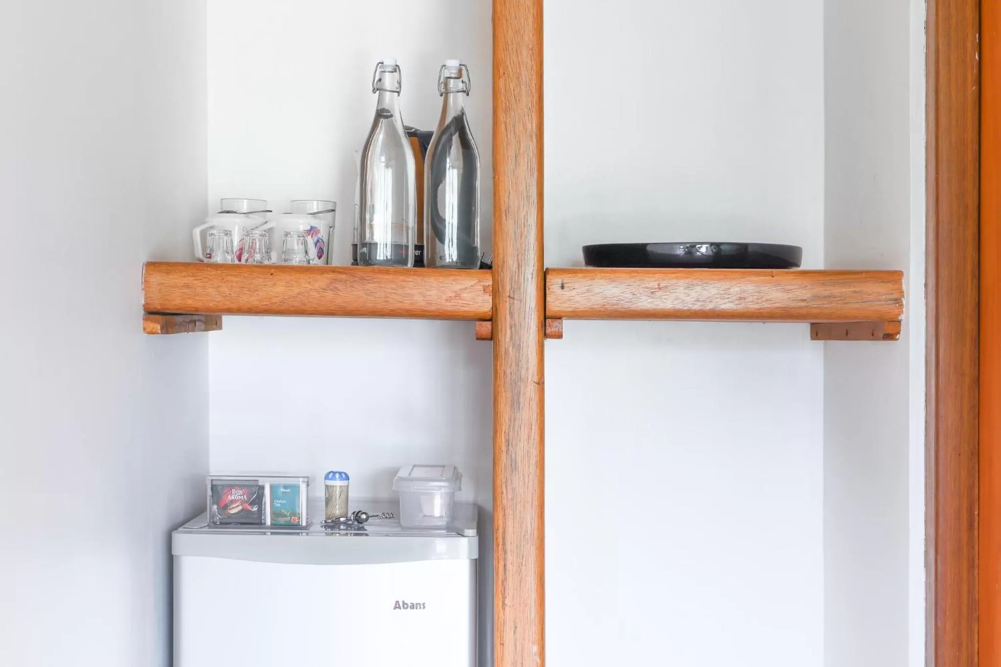 Coffee/tea facilities, Kitchen/Kitchenette in The One Ella