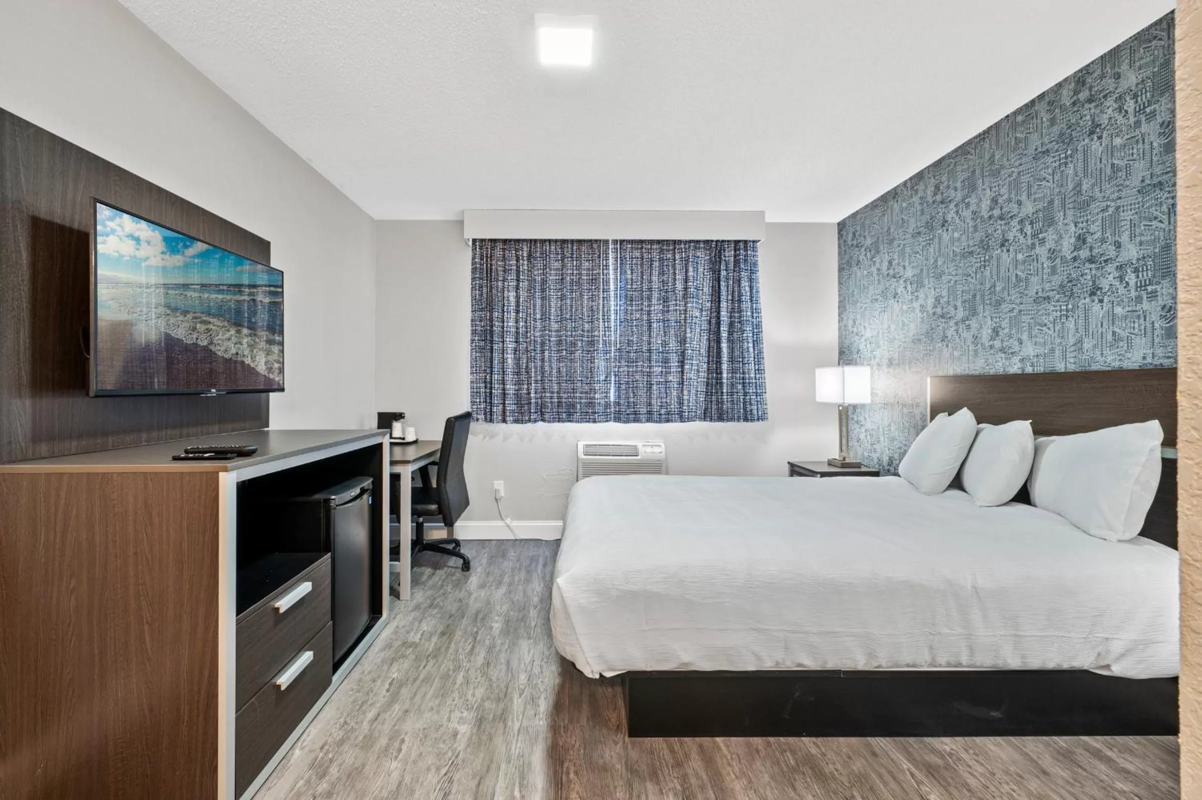 TV and multimedia, Bed in Inn On Arsenal