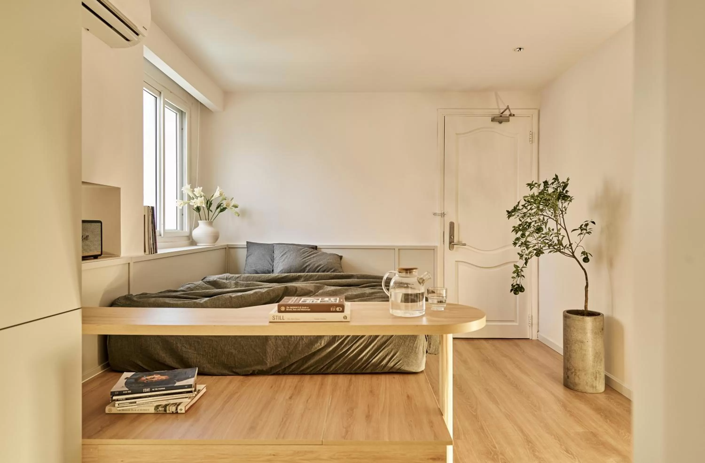 Photo of the whole room in Express by M Village Đông Du