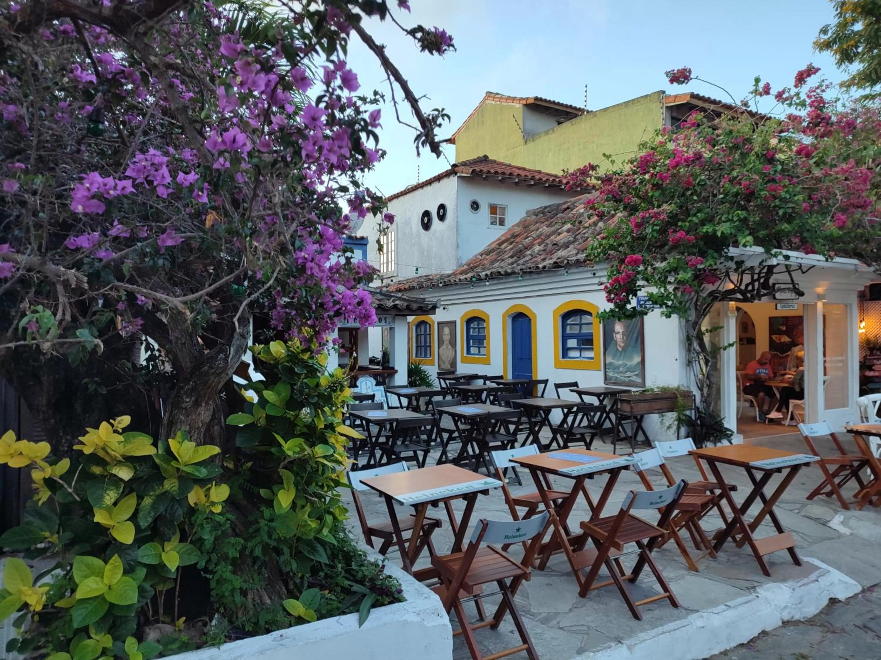 Restaurant/places to eat, Property Building in Pousada L'étage