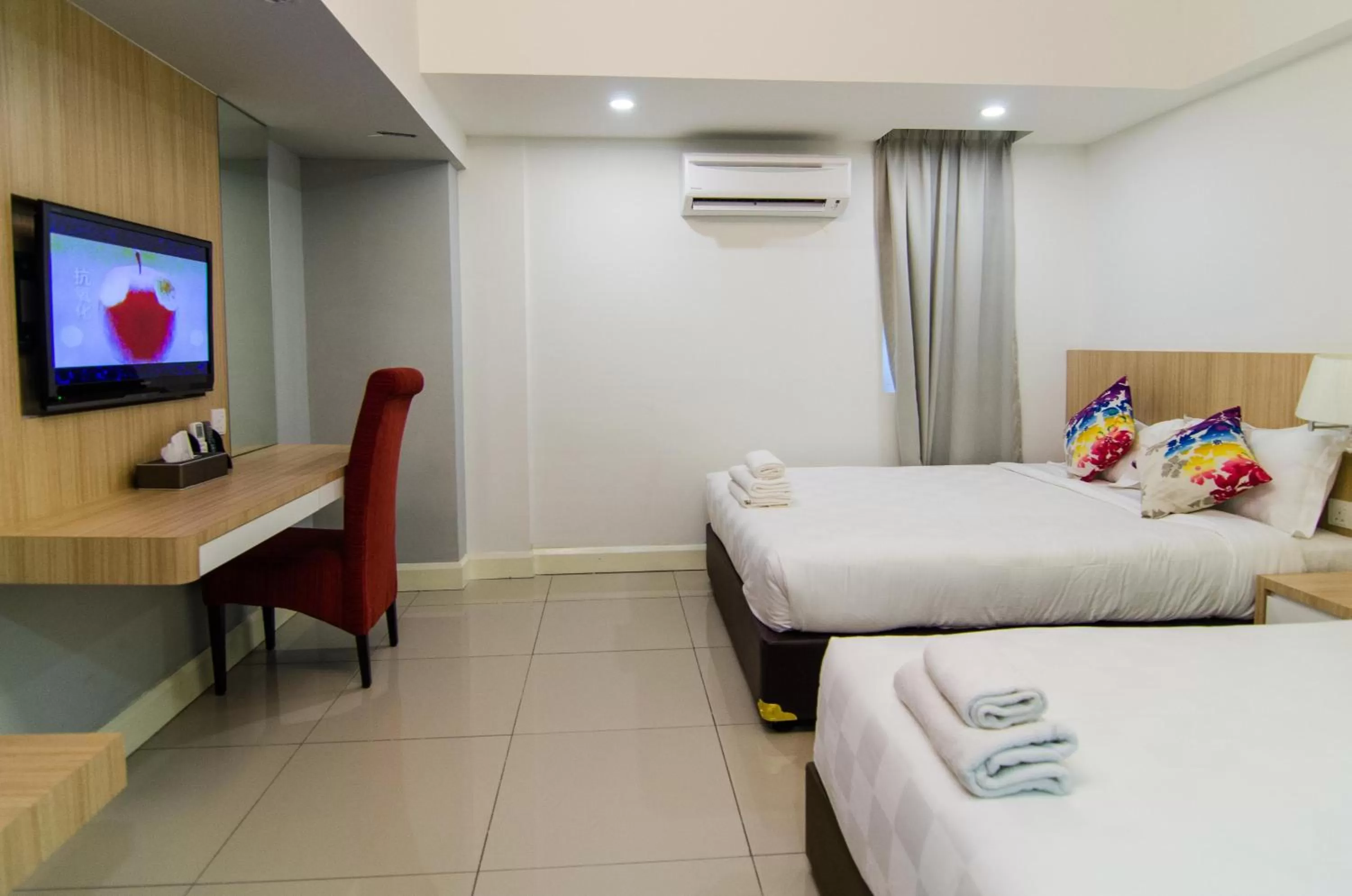Bed in Mornington Hotel Waterfront Lumut