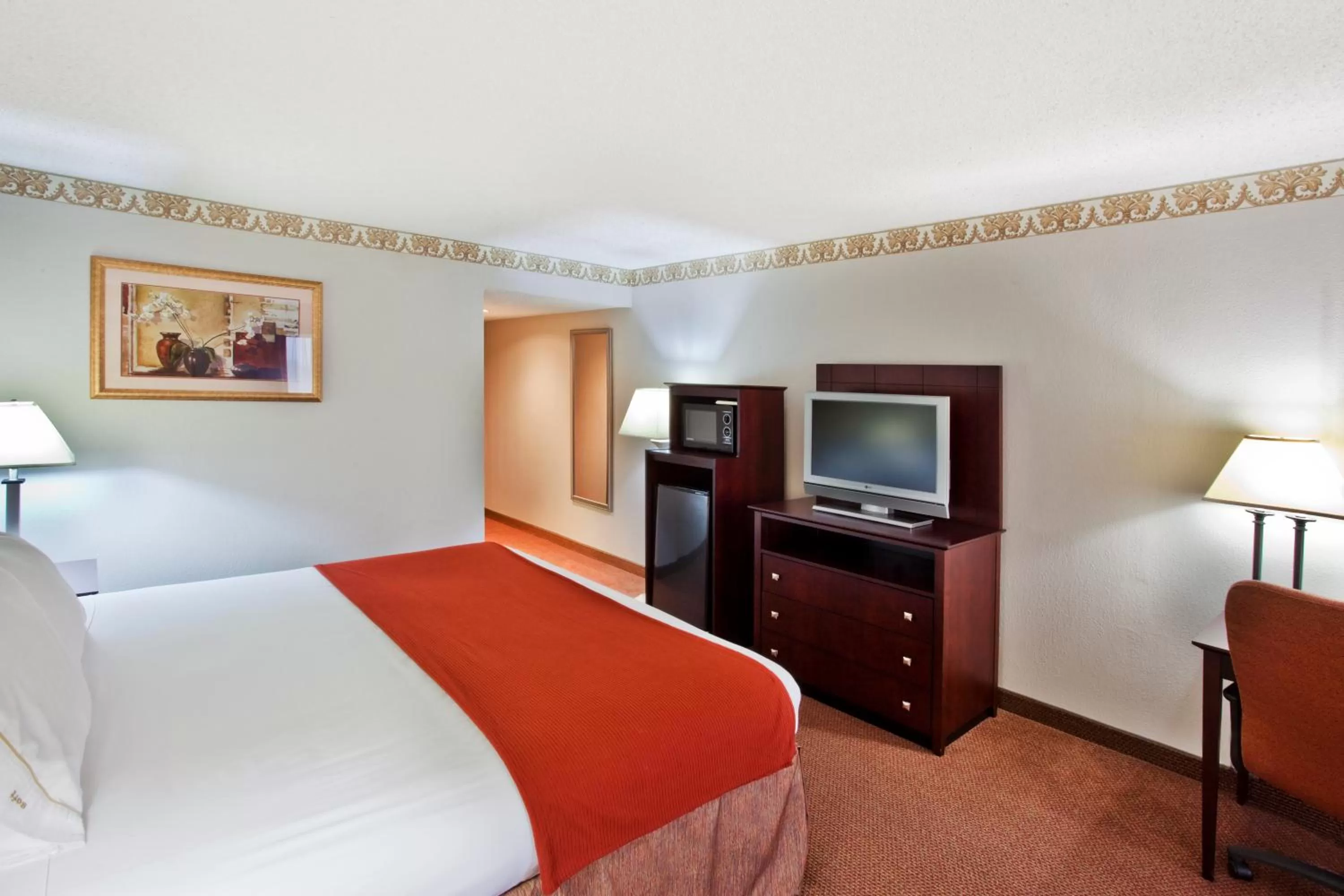 Bed in Holiday Inn Express Atlanta W (I-20) Douglasville by IHG