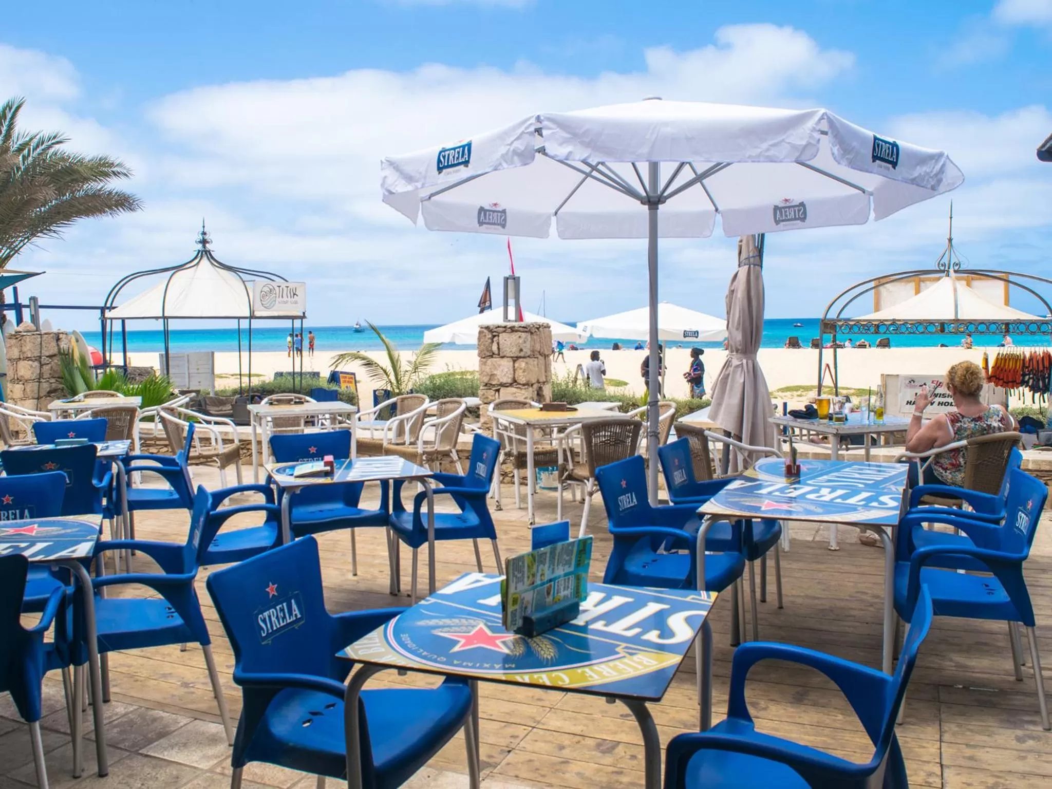 Restaurant/Places to Eat in Sal Beach Club