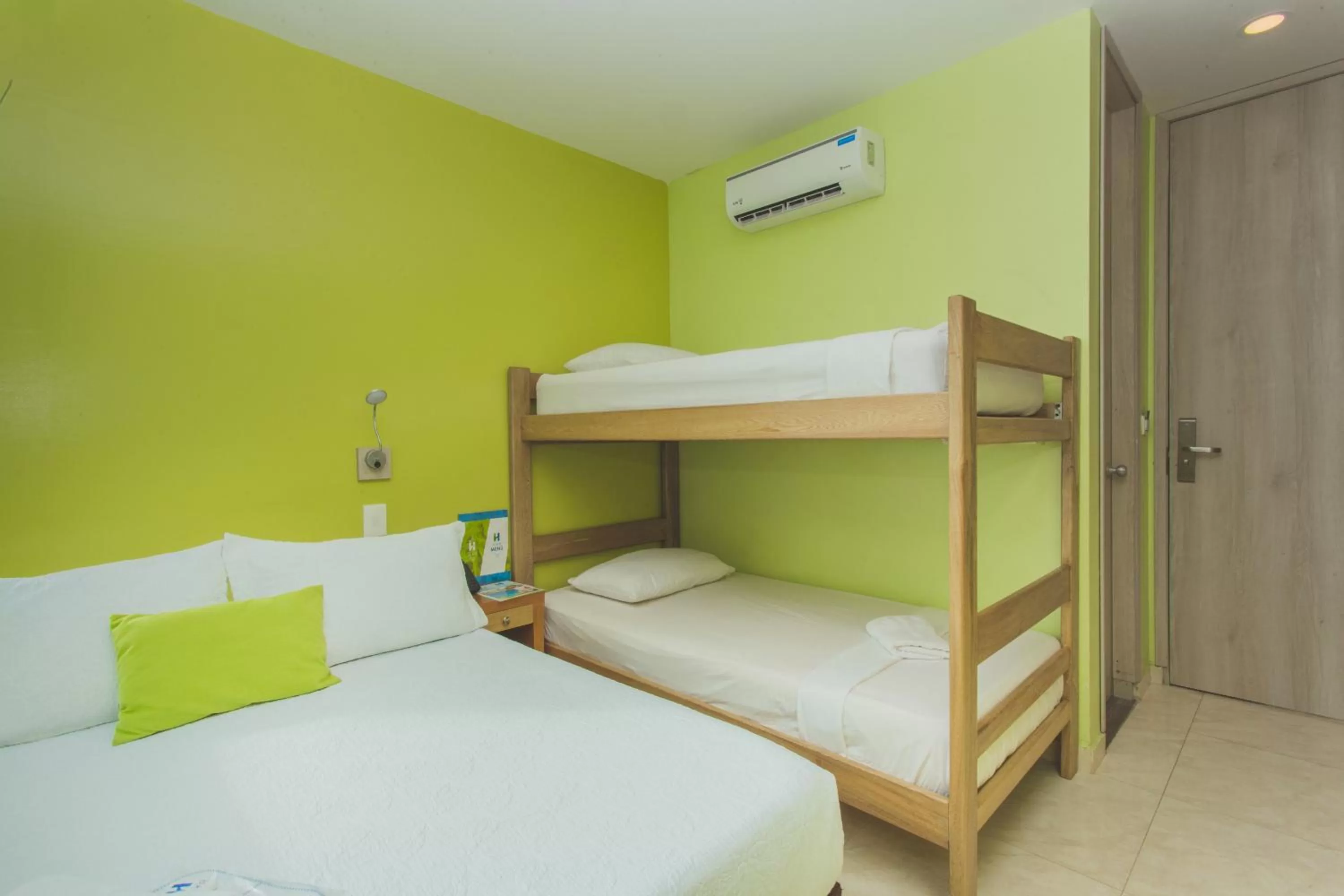 Bedroom, Bed in Hotel Aixo Suites By GEH Suites