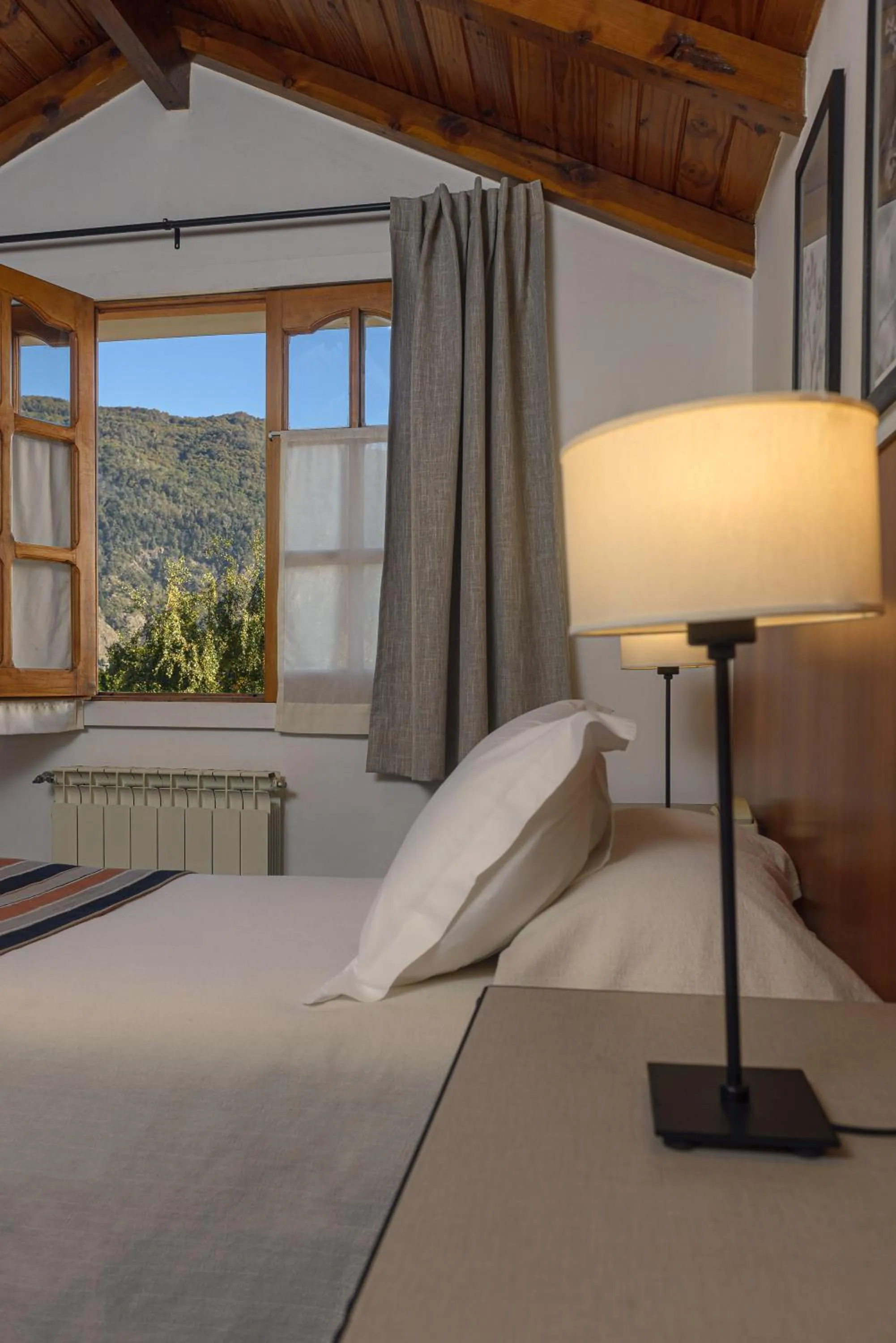 Bedroom, Bed in Hotel Intermonti