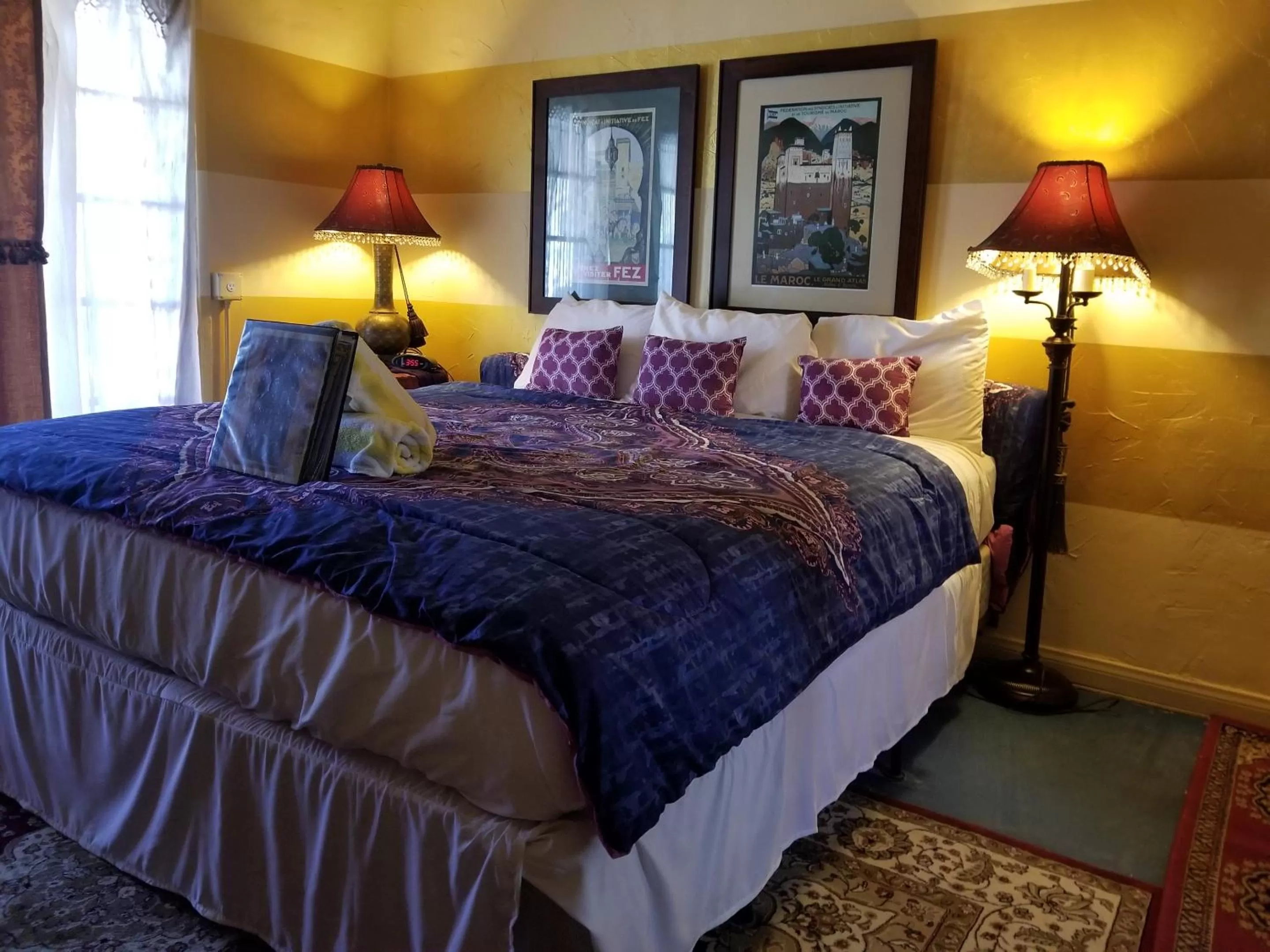 Bed in El Morocco Inn & Spa