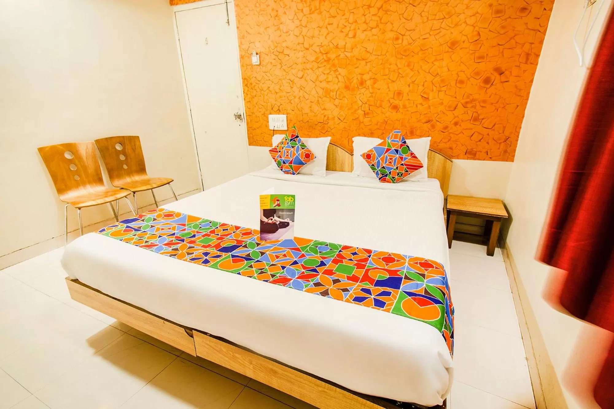 Seating area, Bed in Via Karishma