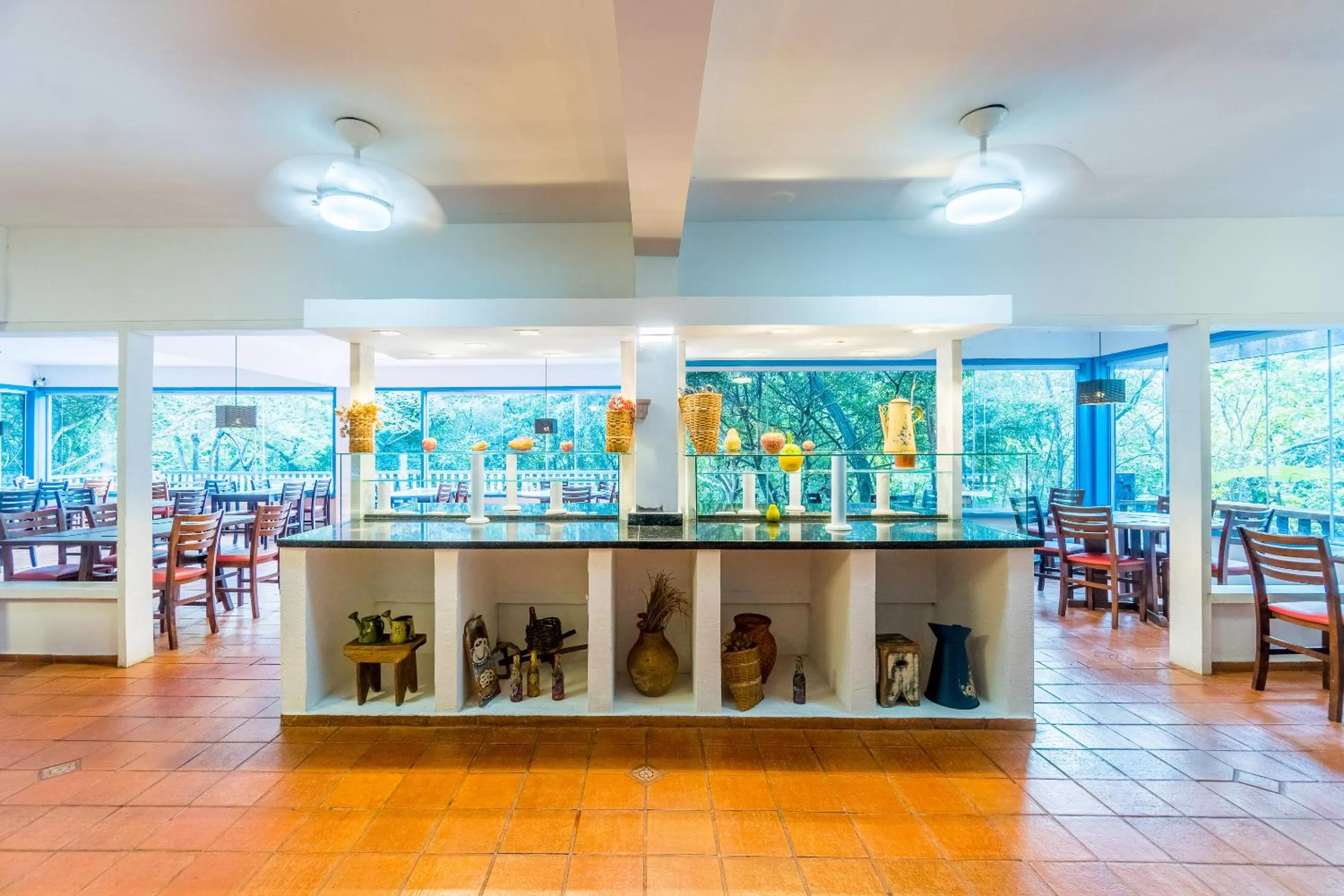 Restaurant/places to eat in Hotel Miratlantico Búzios