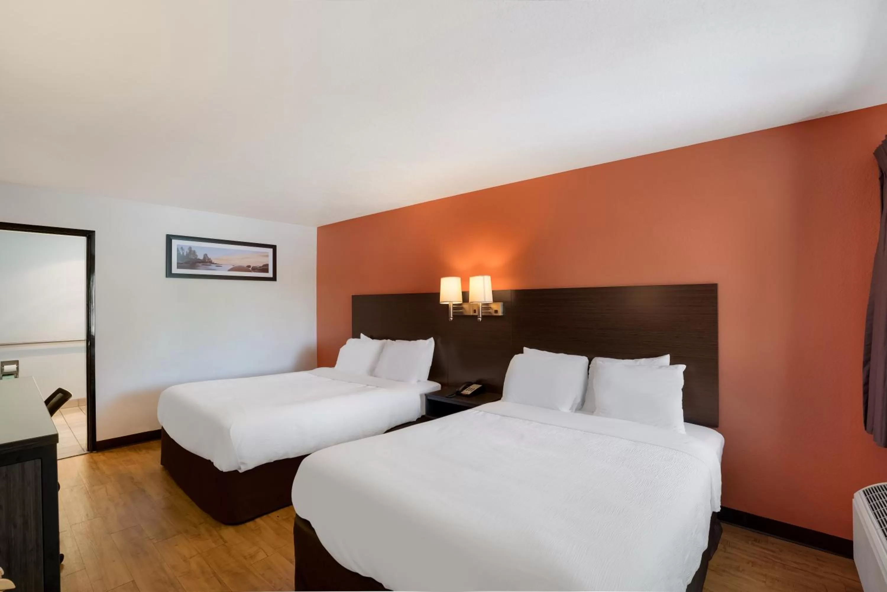 Bed in Quality Inn & Suites Junction