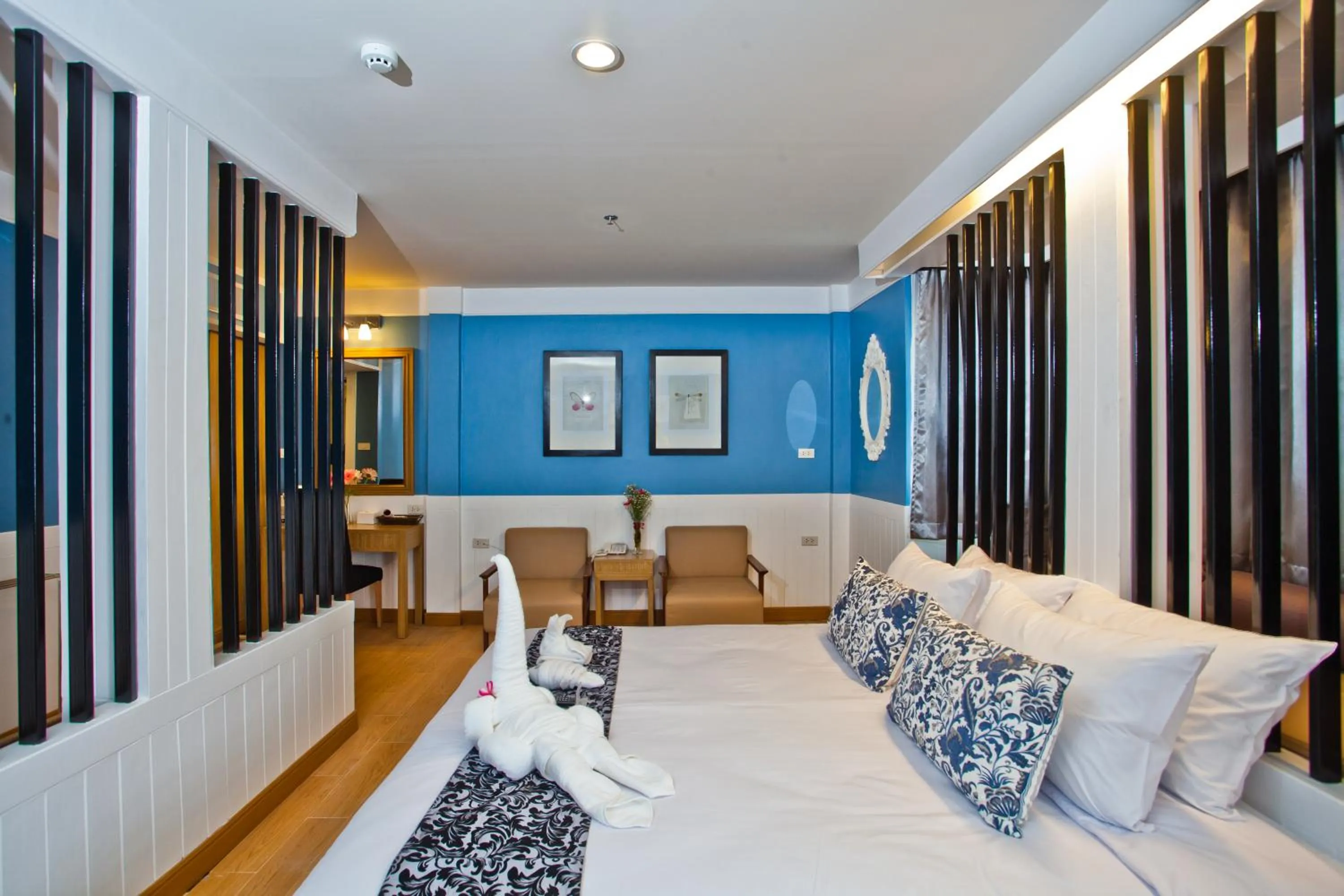 Decorative detail, Bed in Paradise Hotel Udonthani