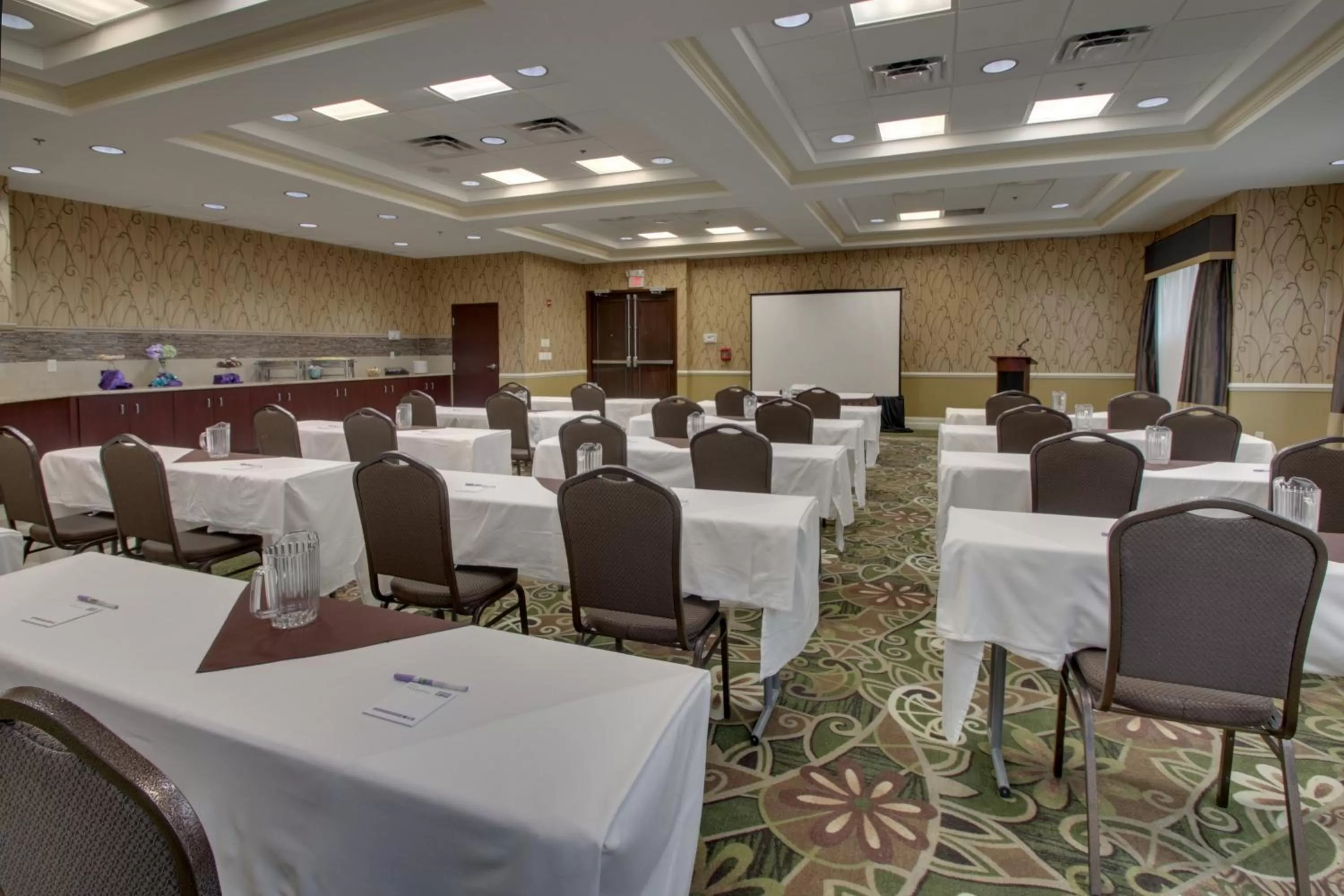 Meeting/conference room in Holiday Inn Resort Orlando - Lake Buena Vista by IHG