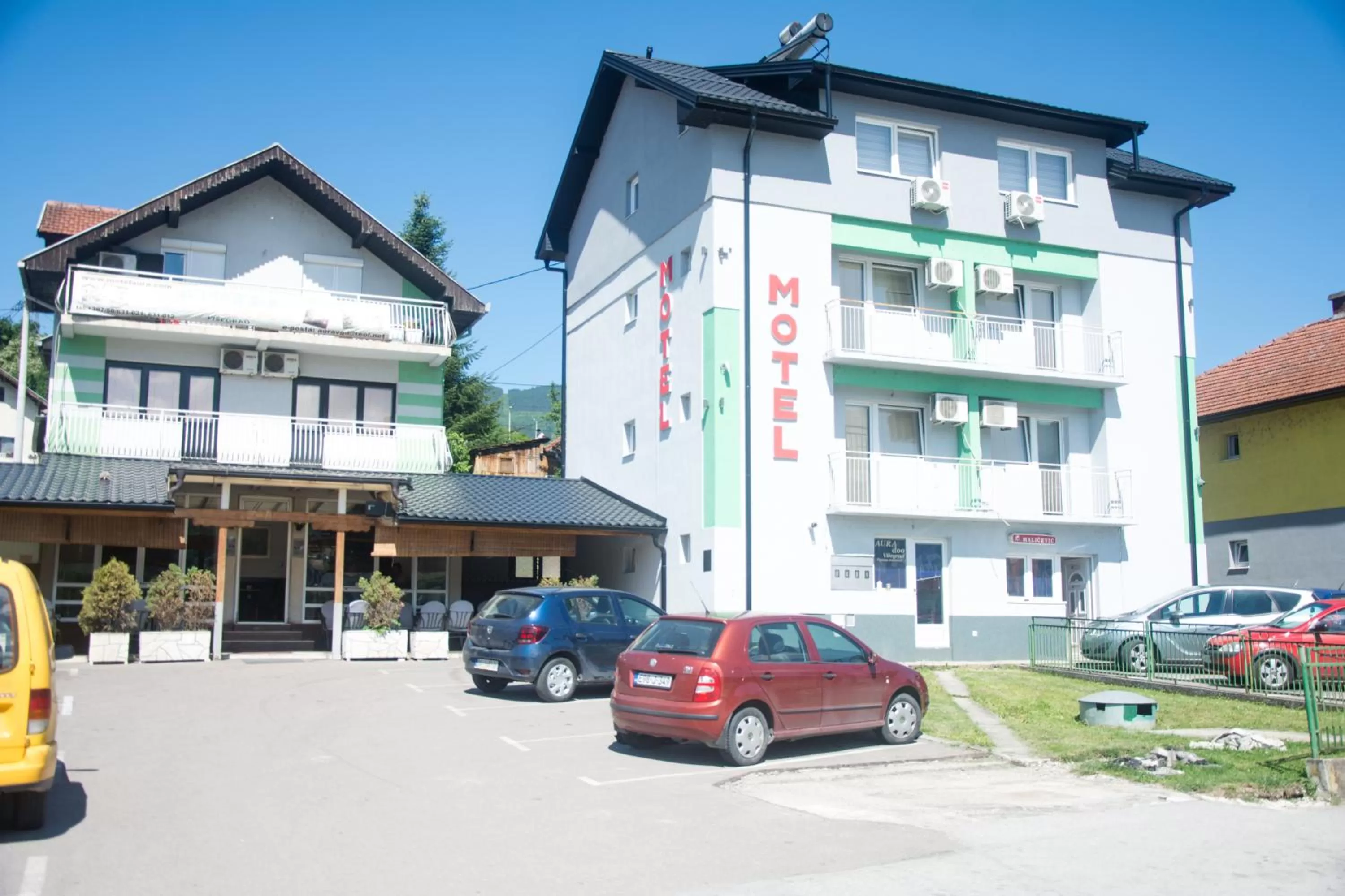 Property Building in Motel Aura