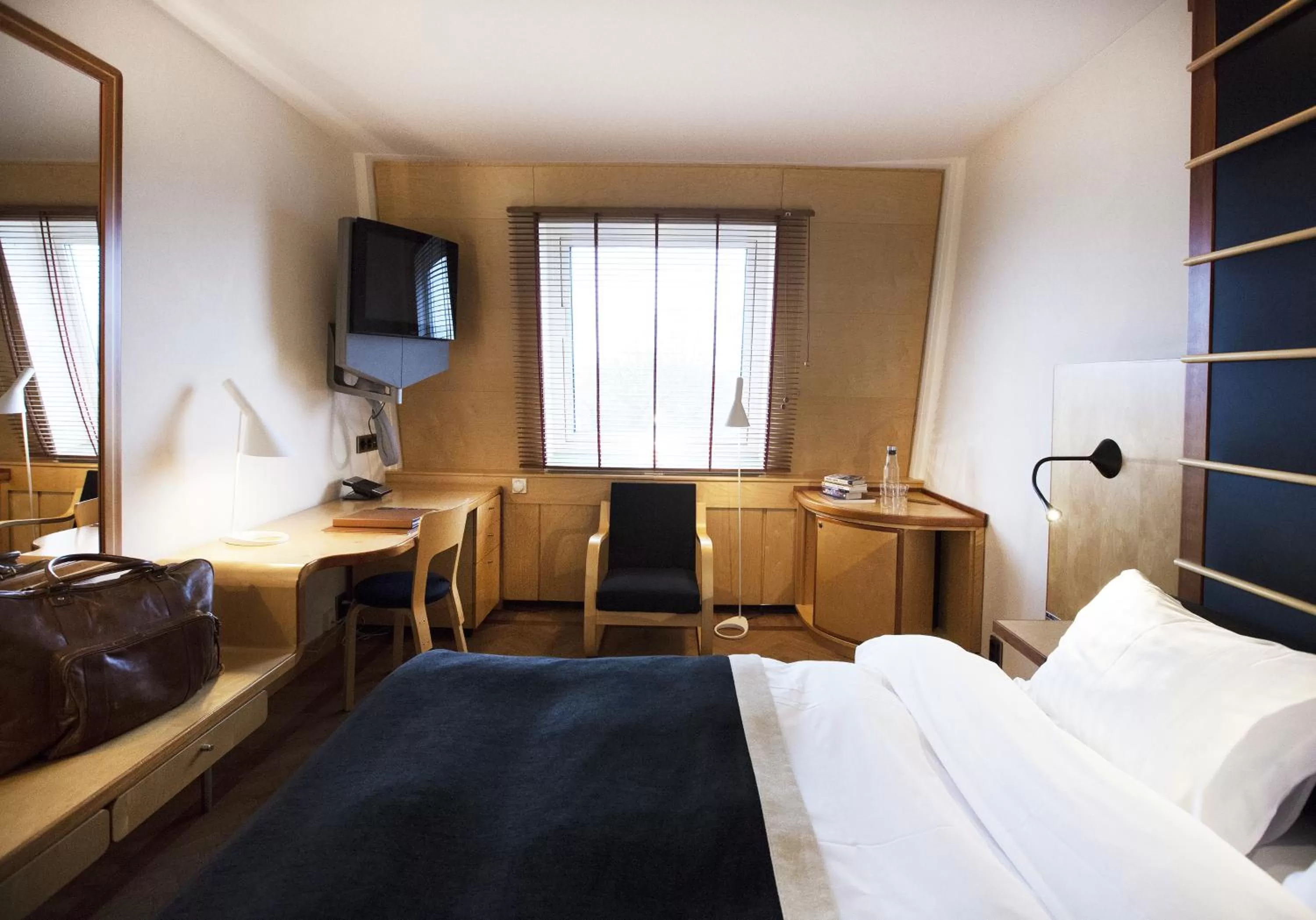 Bedroom, Bed in Hotel Lundia