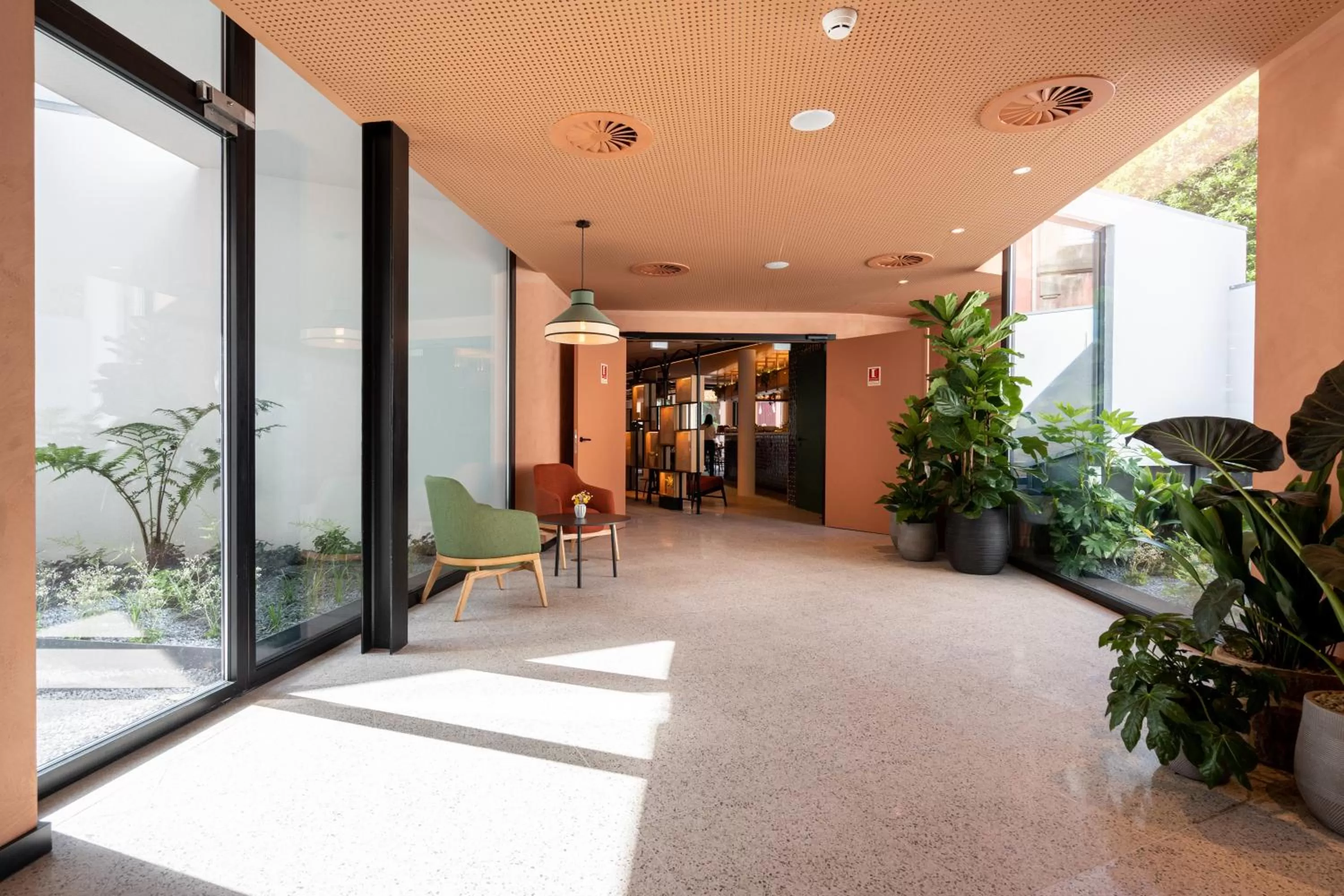 Lobby or reception in The Editory Garden Porto Hotel