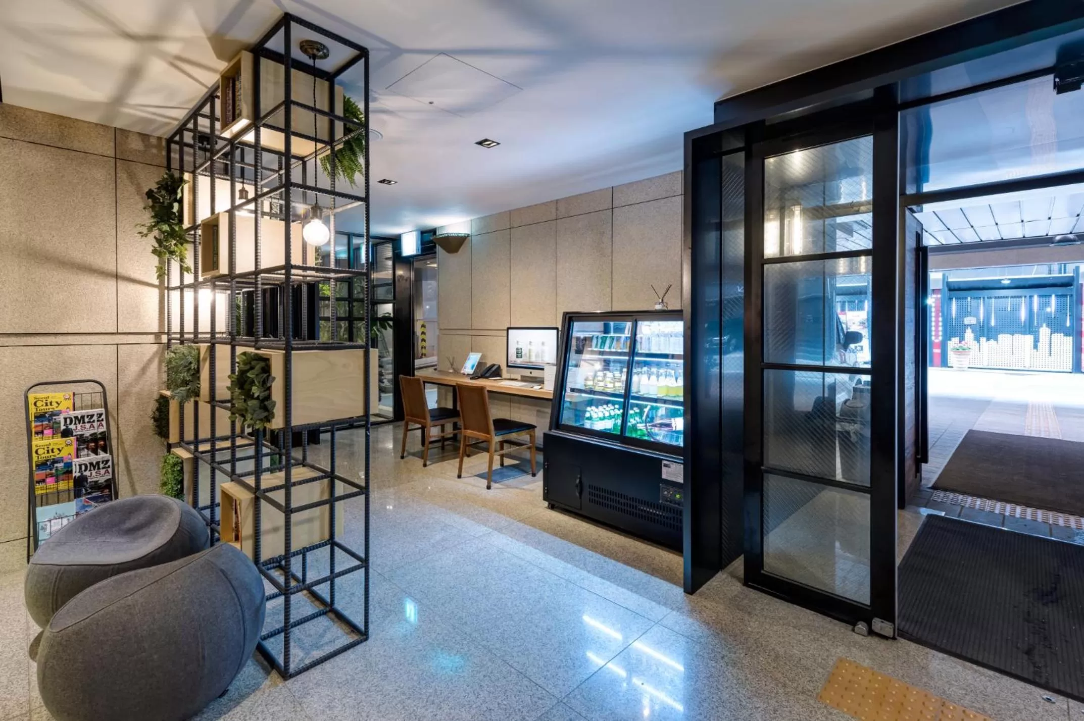 Bed in Delight Hotel Jamsil